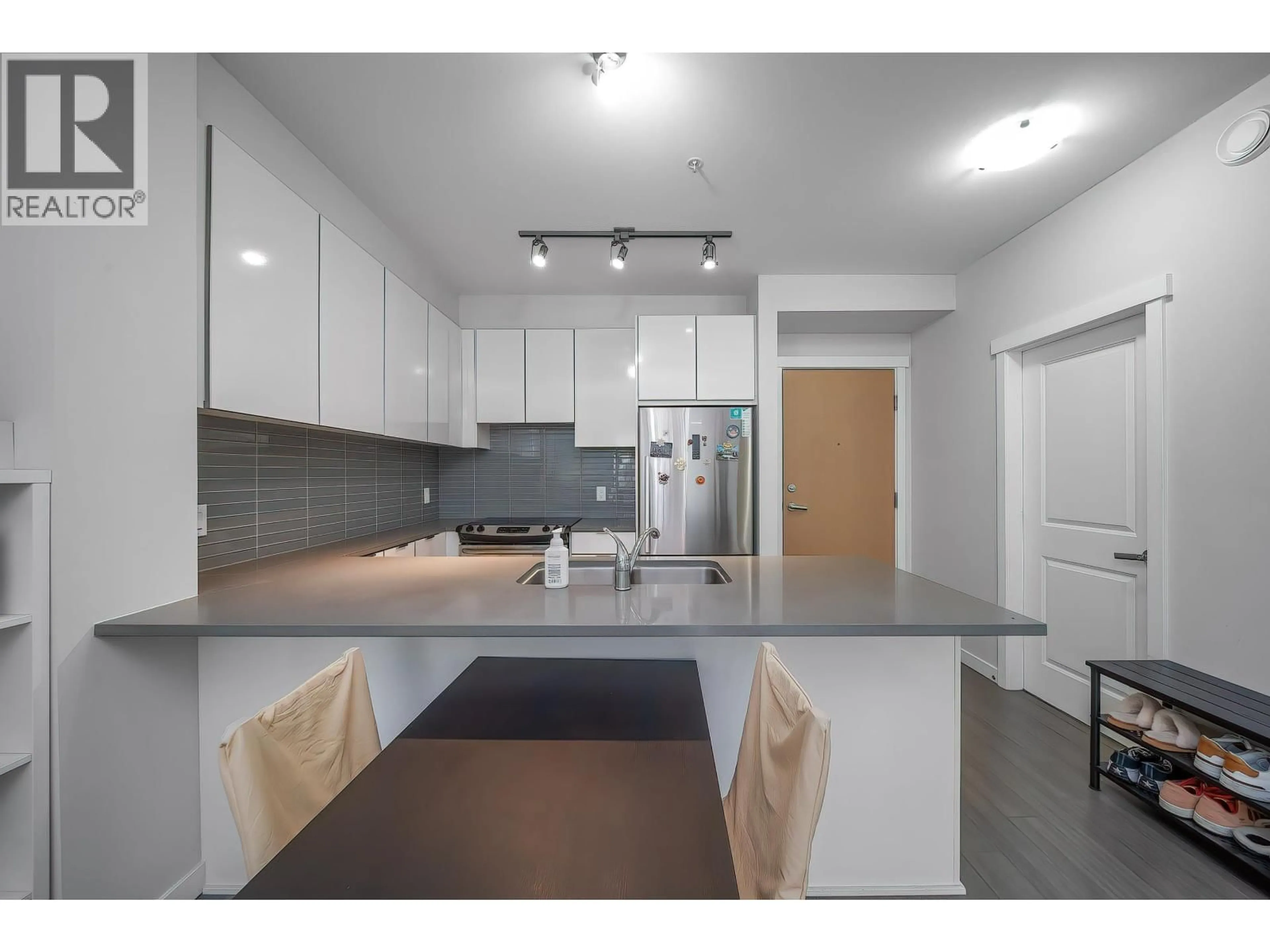 Unknown for 310 - 9877 UNIVERSITY CRESCENT, Burnaby British Columbia V5A0E5