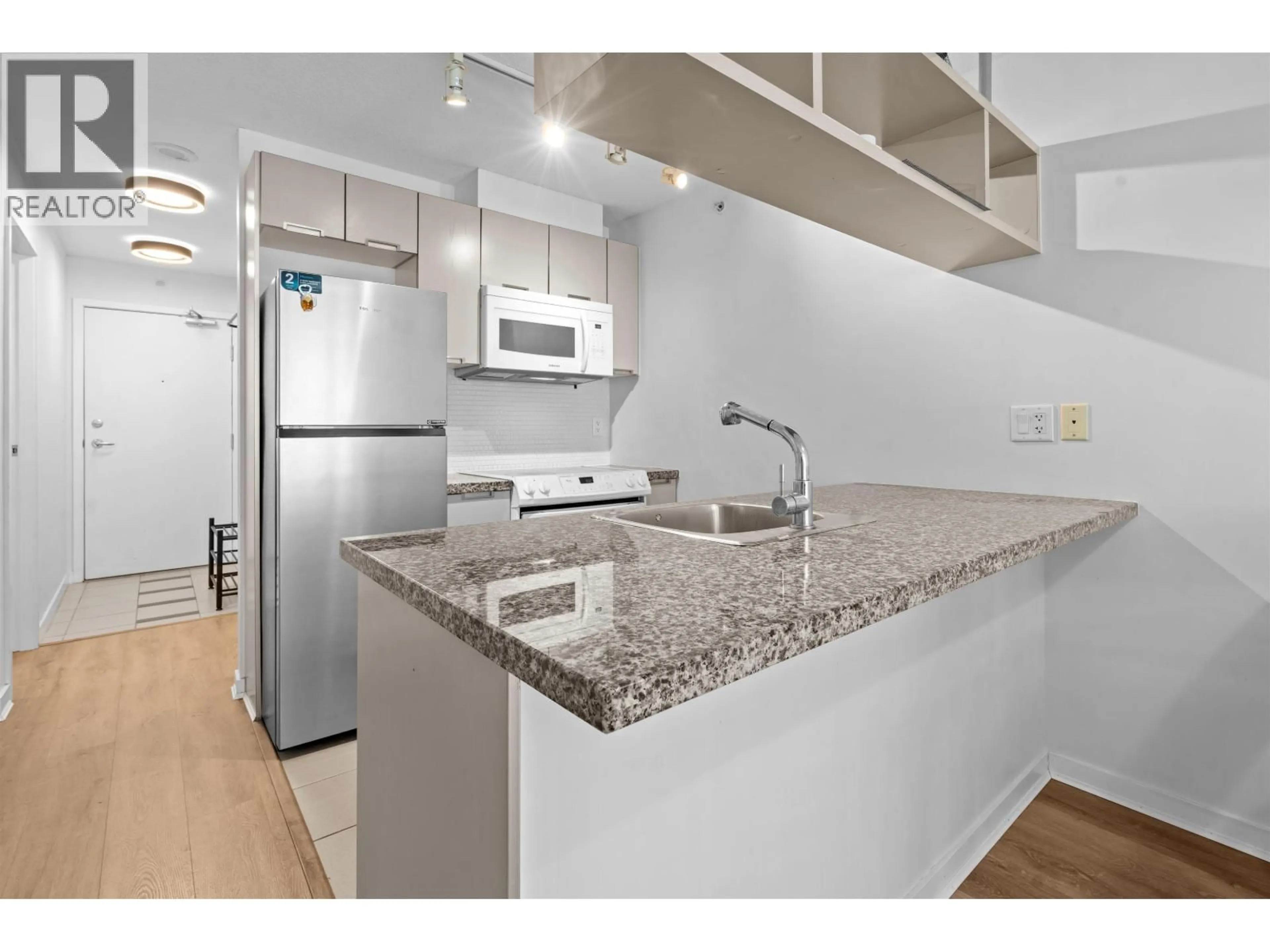 Standard kitchen, unknown for 705 - 1082 SEYMOUR STREET, Vancouver British Columbia V6B1X9