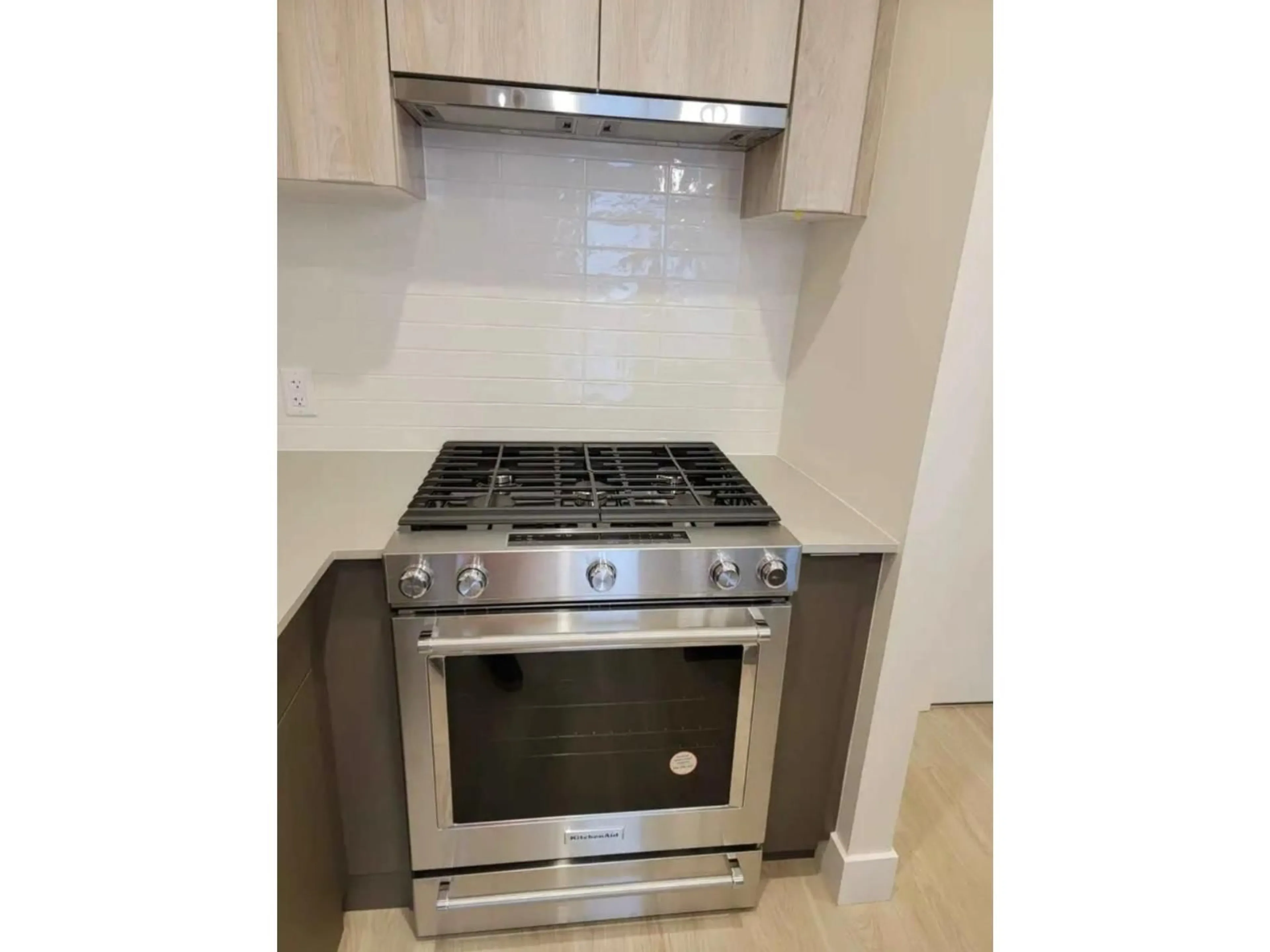 Standard kitchen, ceramic/tile floor for 213 - 6960 NICHOLSON ROAD, Delta British Columbia V4E0A9