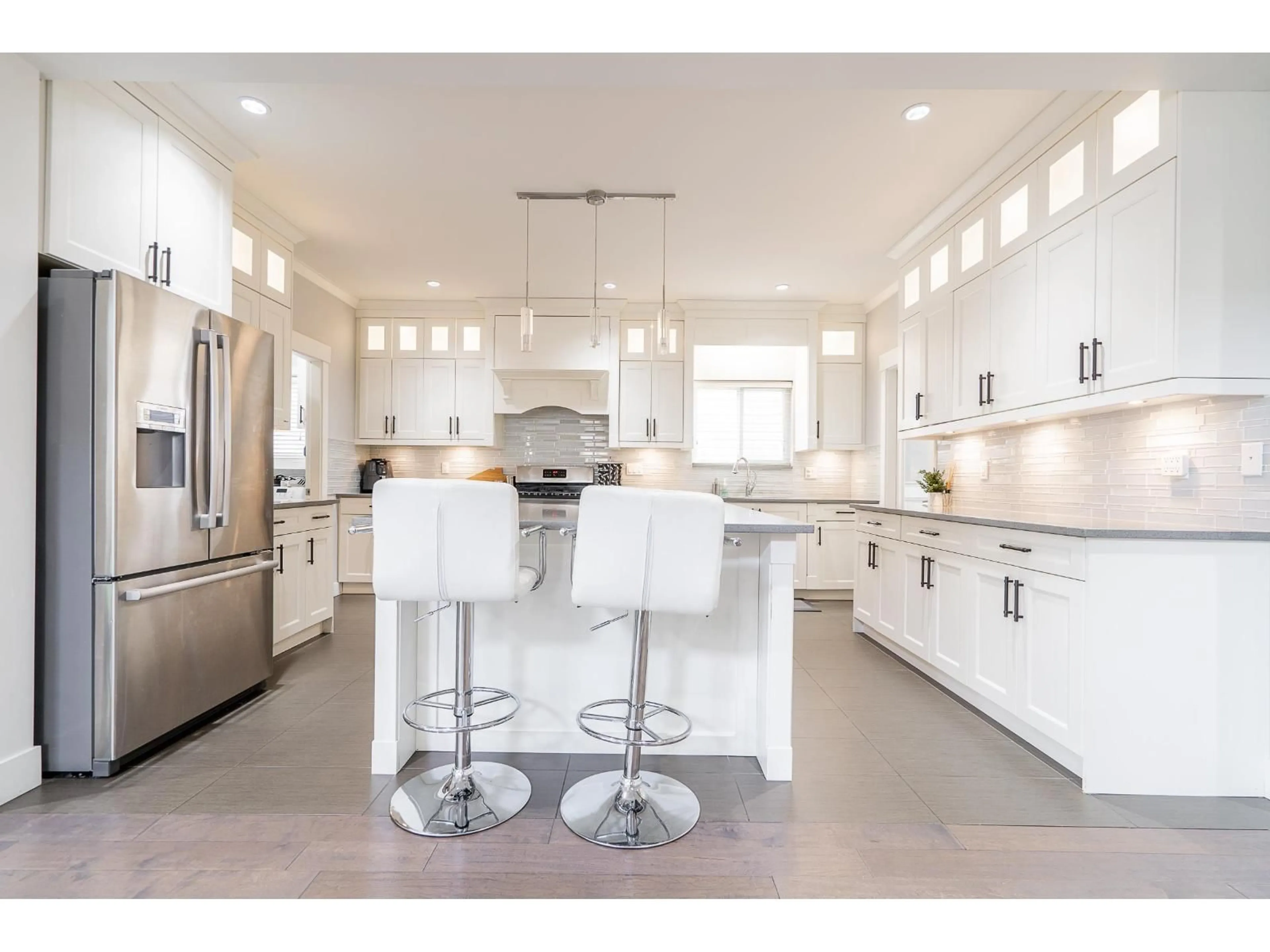 Contemporary kitchen, ceramic/tile floor for 6801 206 STREET, Langley British Columbia V2Y1R2