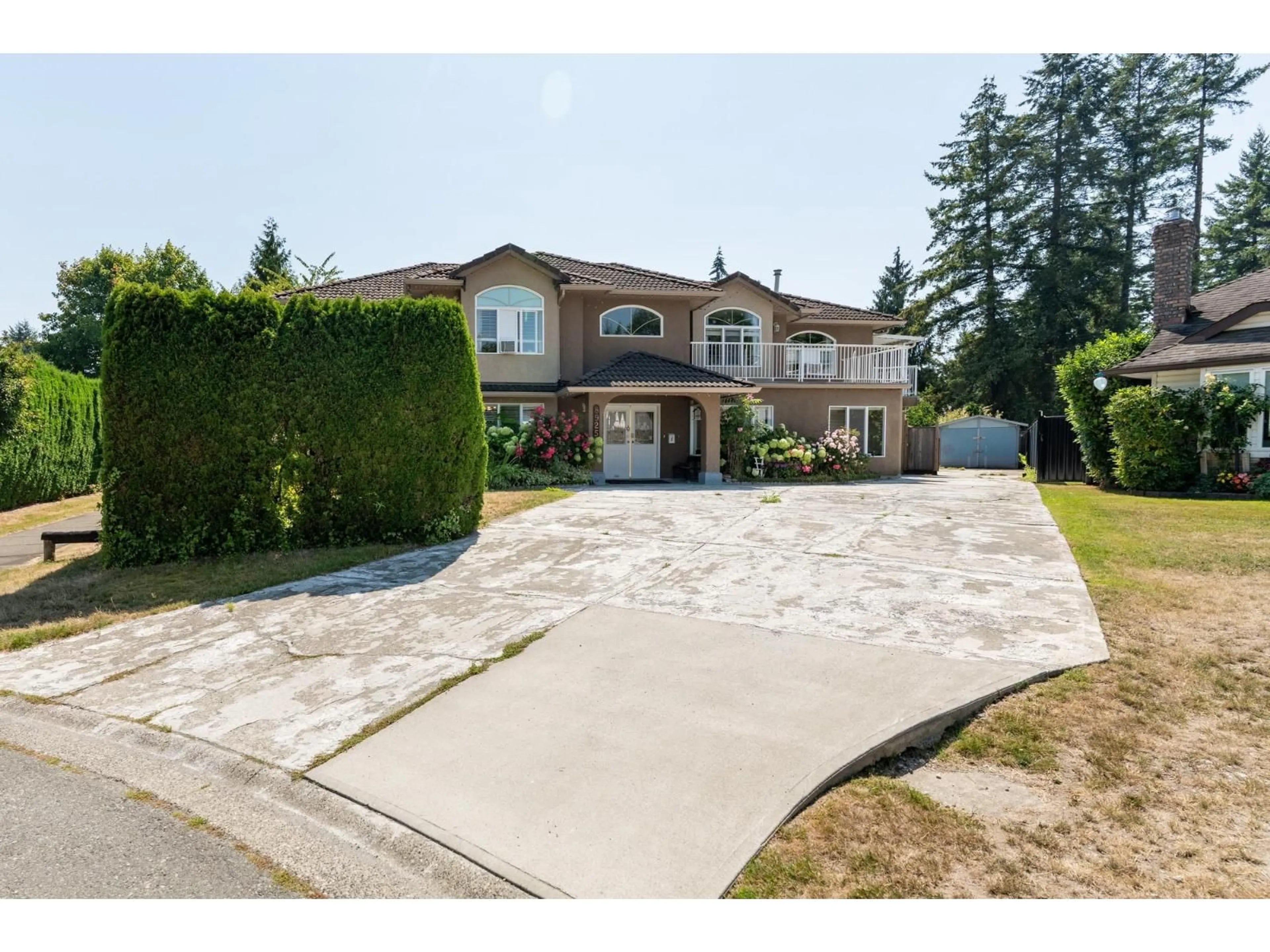 A pic from outside/outdoor area/front of a property/back of a property/a pic from drone, street for 8925 157TH STREET, Surrey British Columbia V4N2Y5