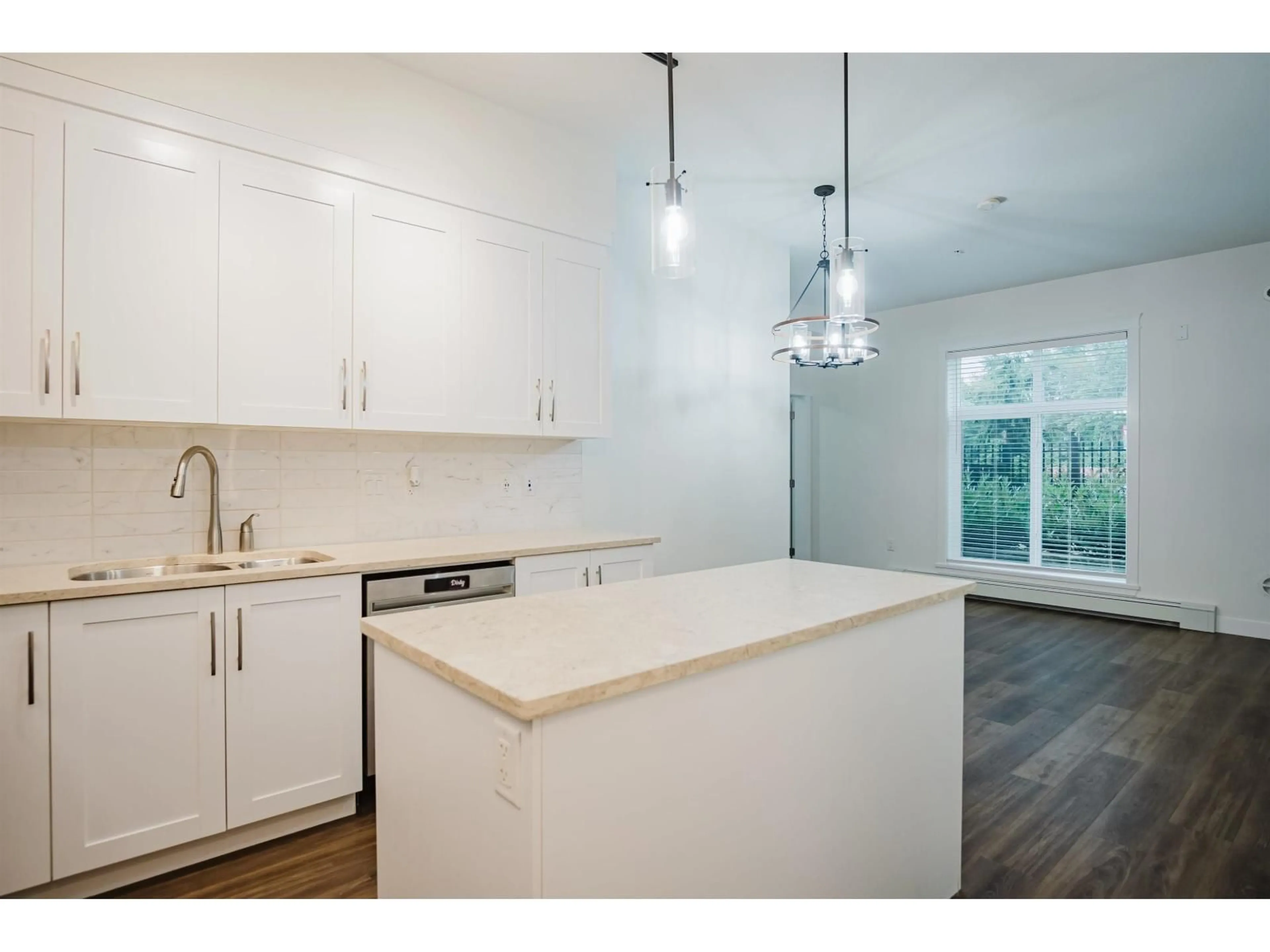 Open concept kitchen, wood/laminate floor for 4 - 11077 RAVINE ROAD, Surrey British Columbia V3T0R7