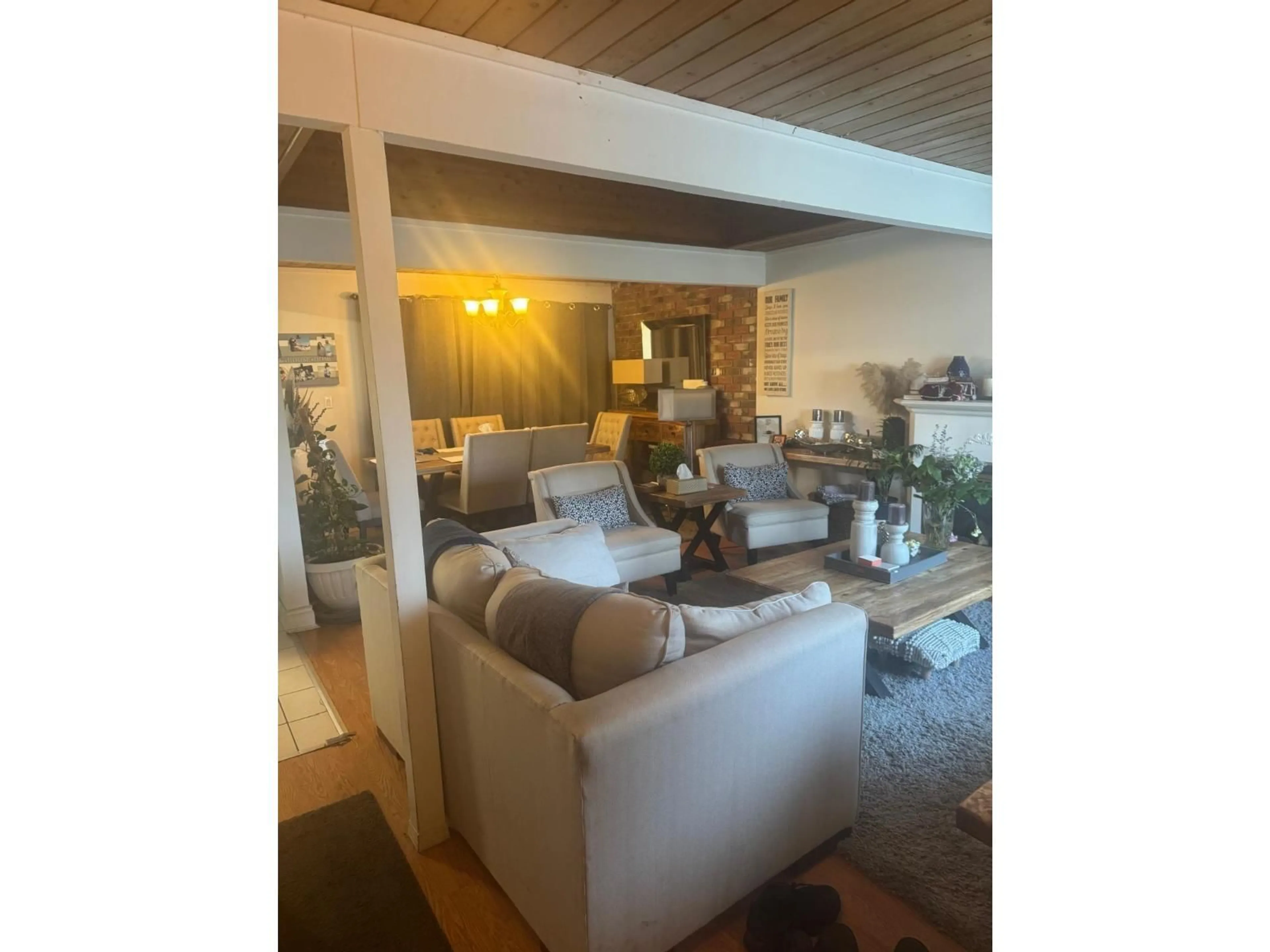 Living room with furniture, unknown for 7782 SWANSON DRIVE, Delta British Columbia V4C5C5