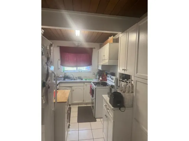 7782 SWANSON DRIVE, Delta 4