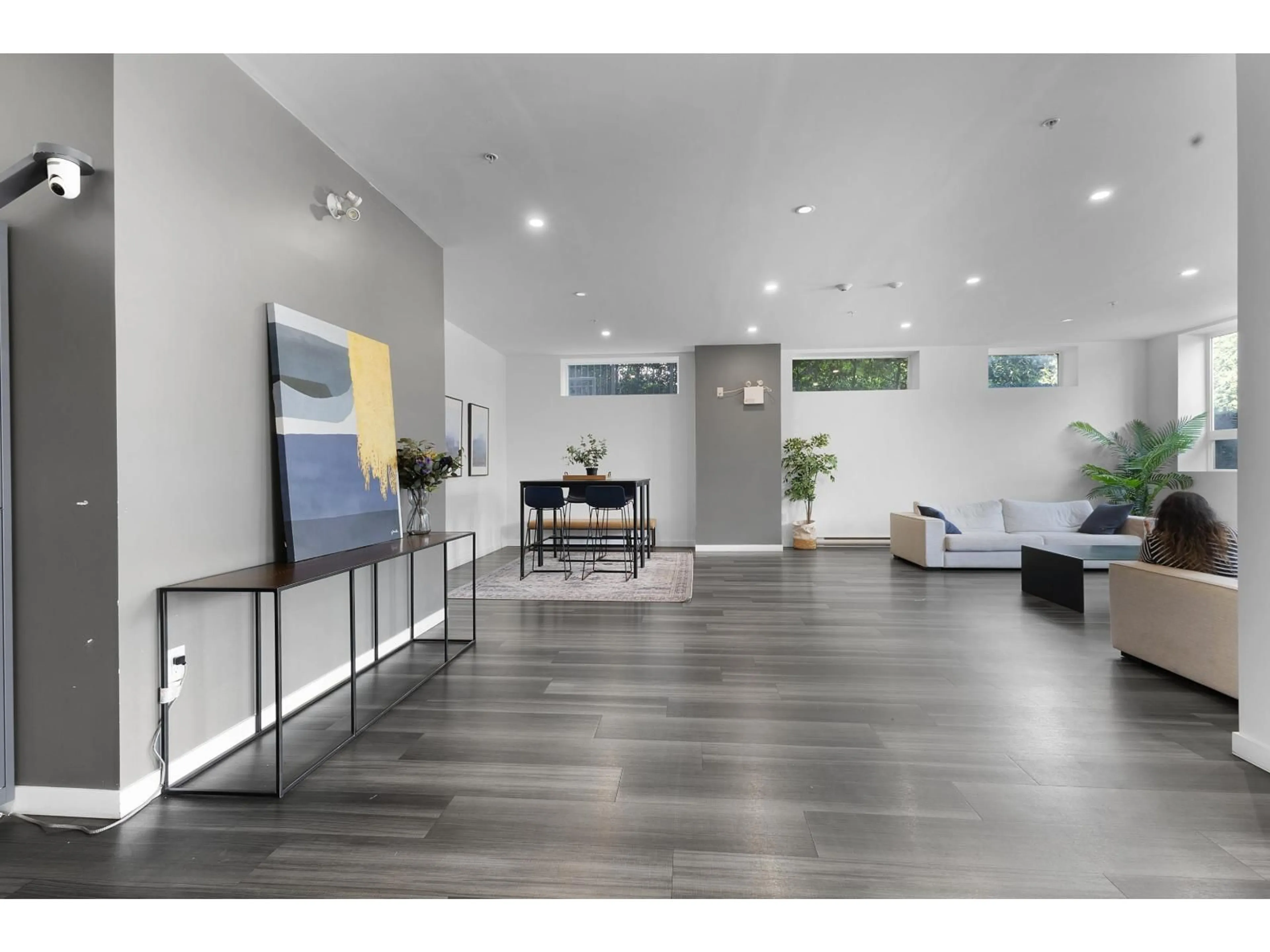 Indoor foyer for 106 - 13628 81A AVENUE, Surrey British Columbia V3W3E2