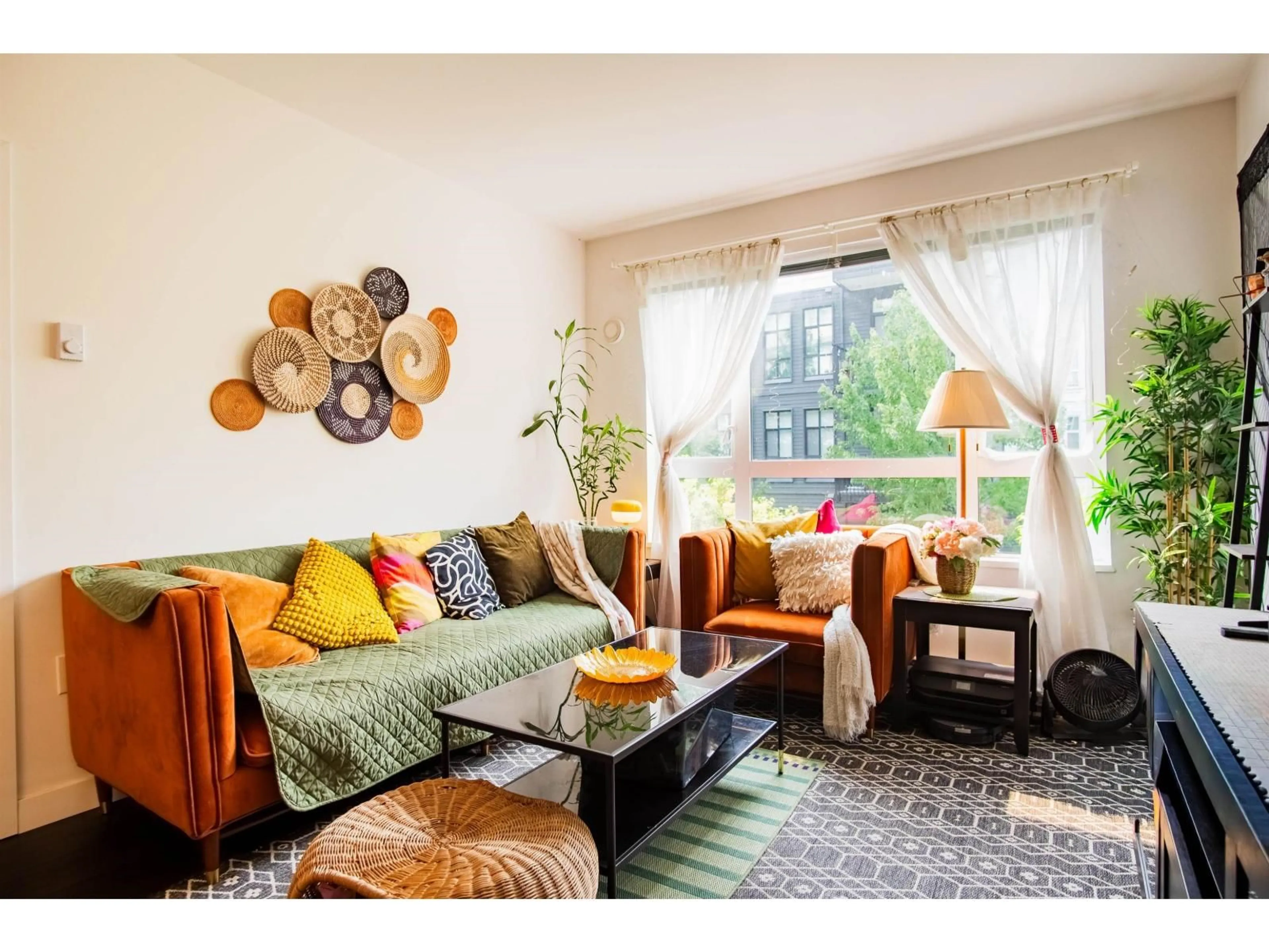 Living room with furniture, unknown for 218 - 13963 105 BOULEVARD, Surrey British Columbia V3T0M9