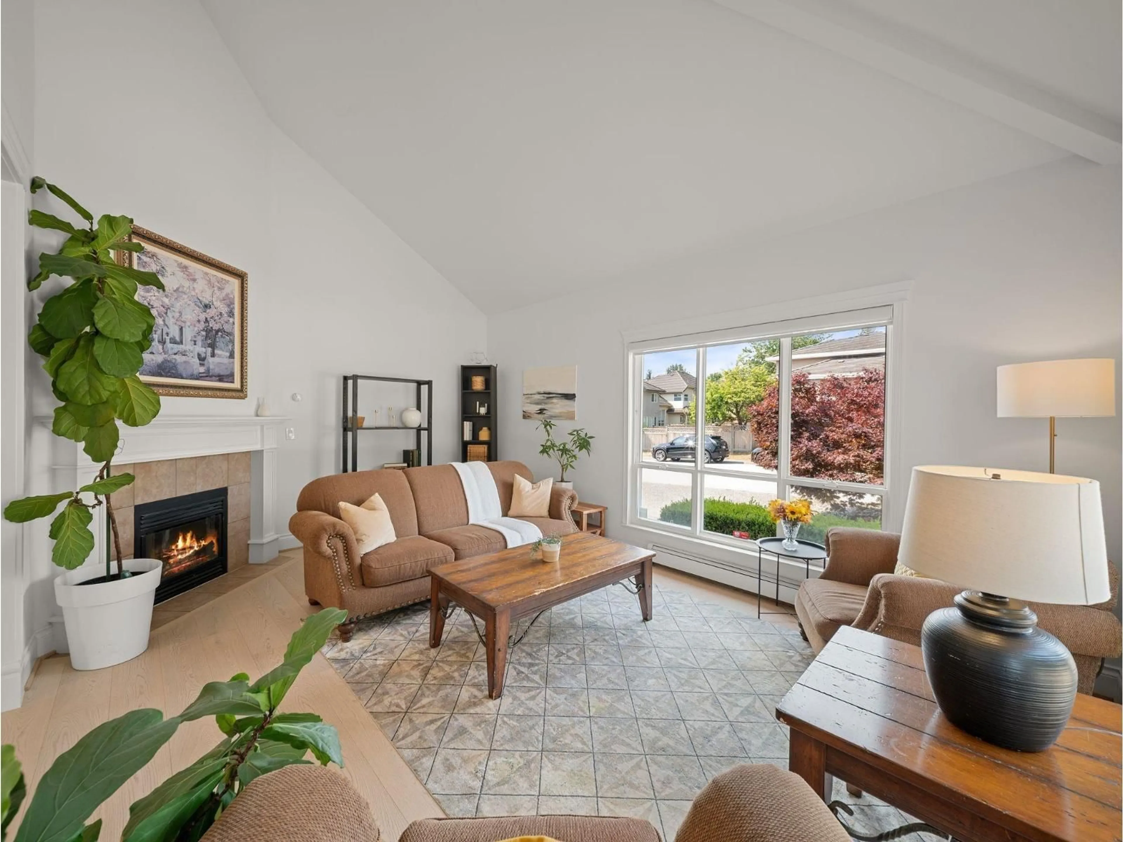 Living room with furniture, unknown for 16152 110 AVENUE, Surrey British Columbia V4N1P4