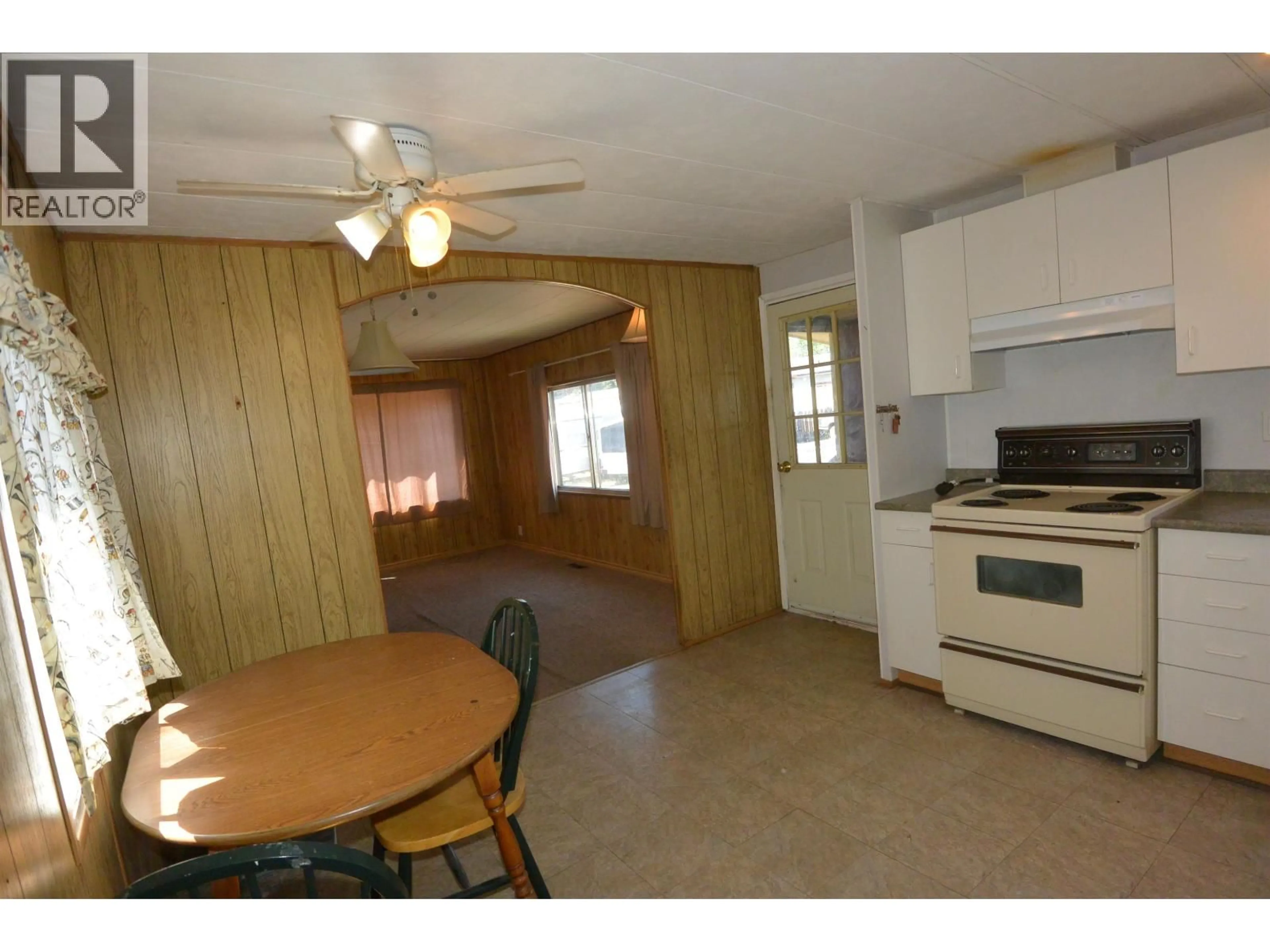 Standard kitchen, unknown for 45 - 95 LAIDLAW ROAD, Smithers British Columbia V0J2N6