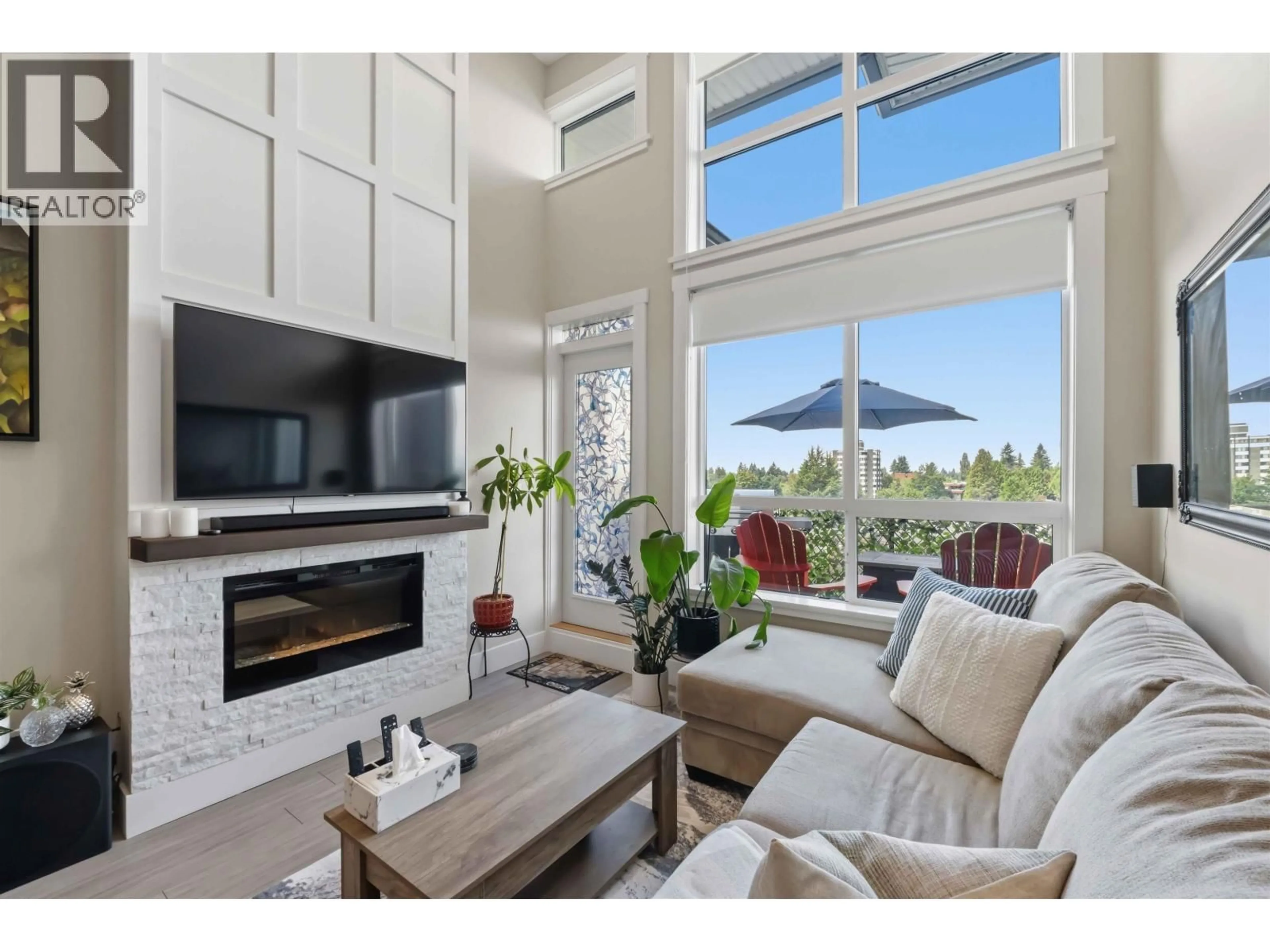 Living room with furniture, unknown for 607 - 22335 MCINTOSH AVENUE, Maple Ridge British Columbia V2X3C2
