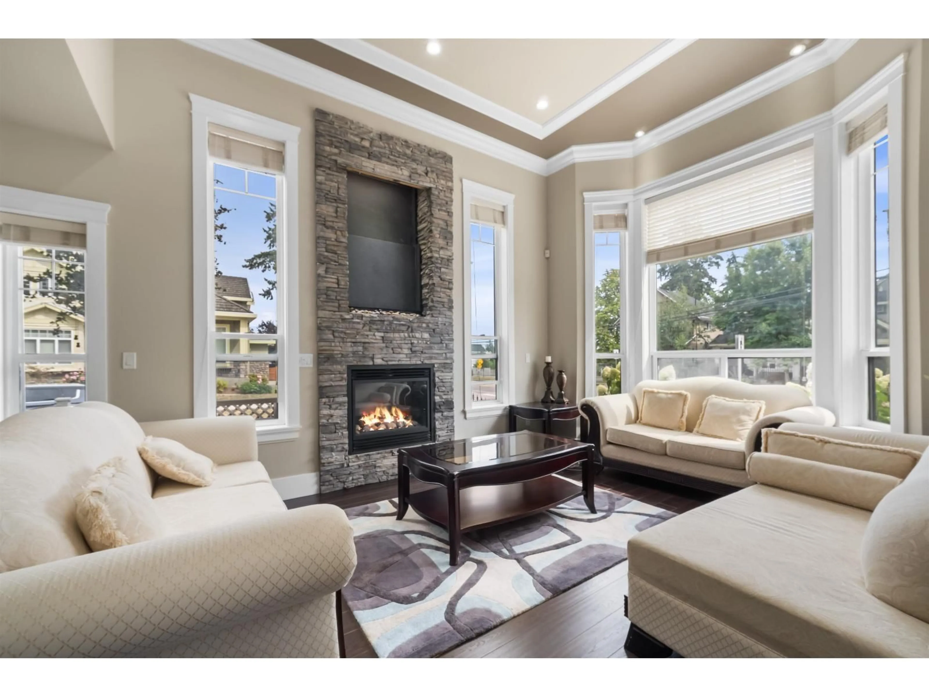 Living room with furniture, unknown for 12965 60 AVENUE, Surrey British Columbia V3X2L4