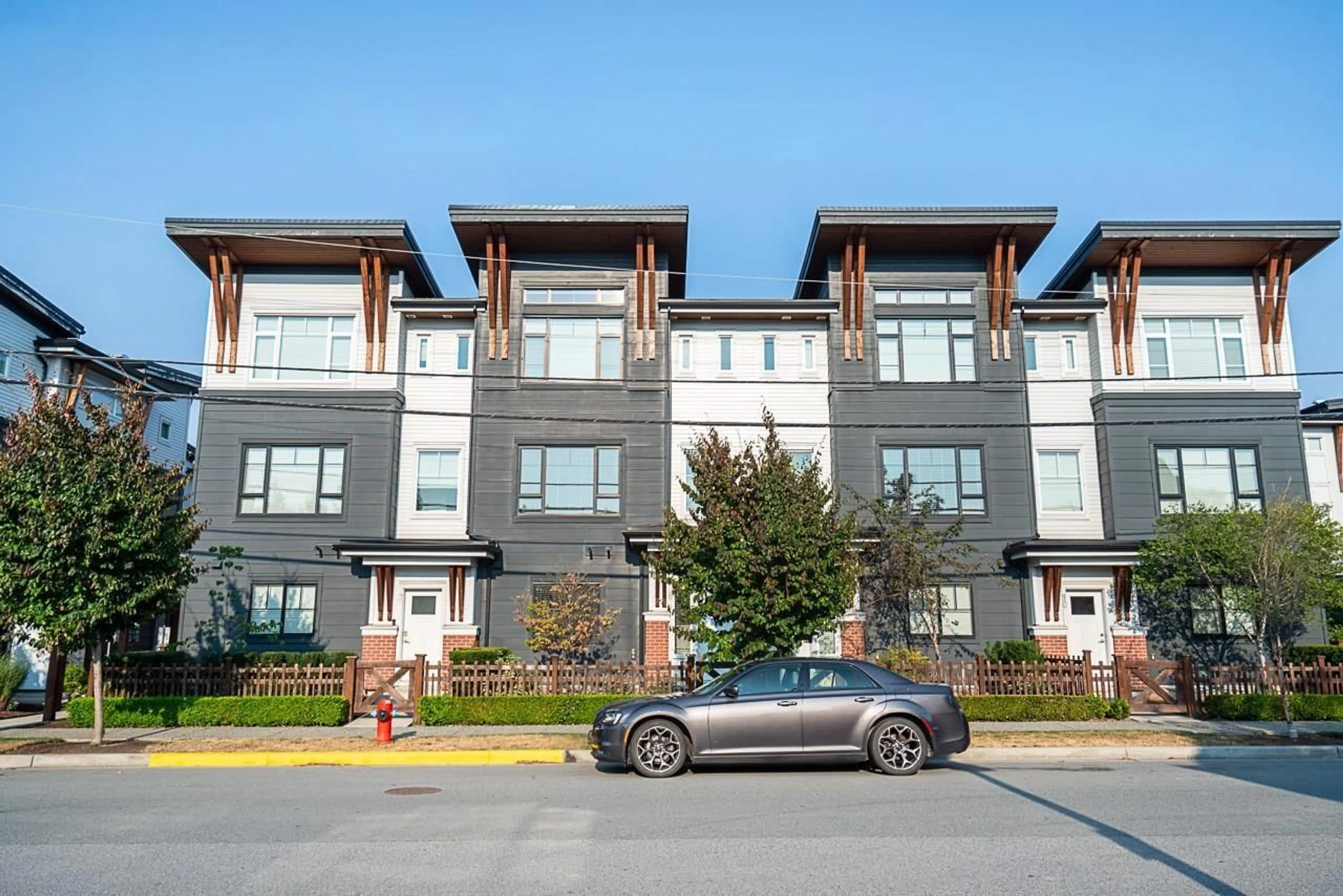Unknown for 8 - 22128 48A AVENUE, Langley British Columbia V3A0L6