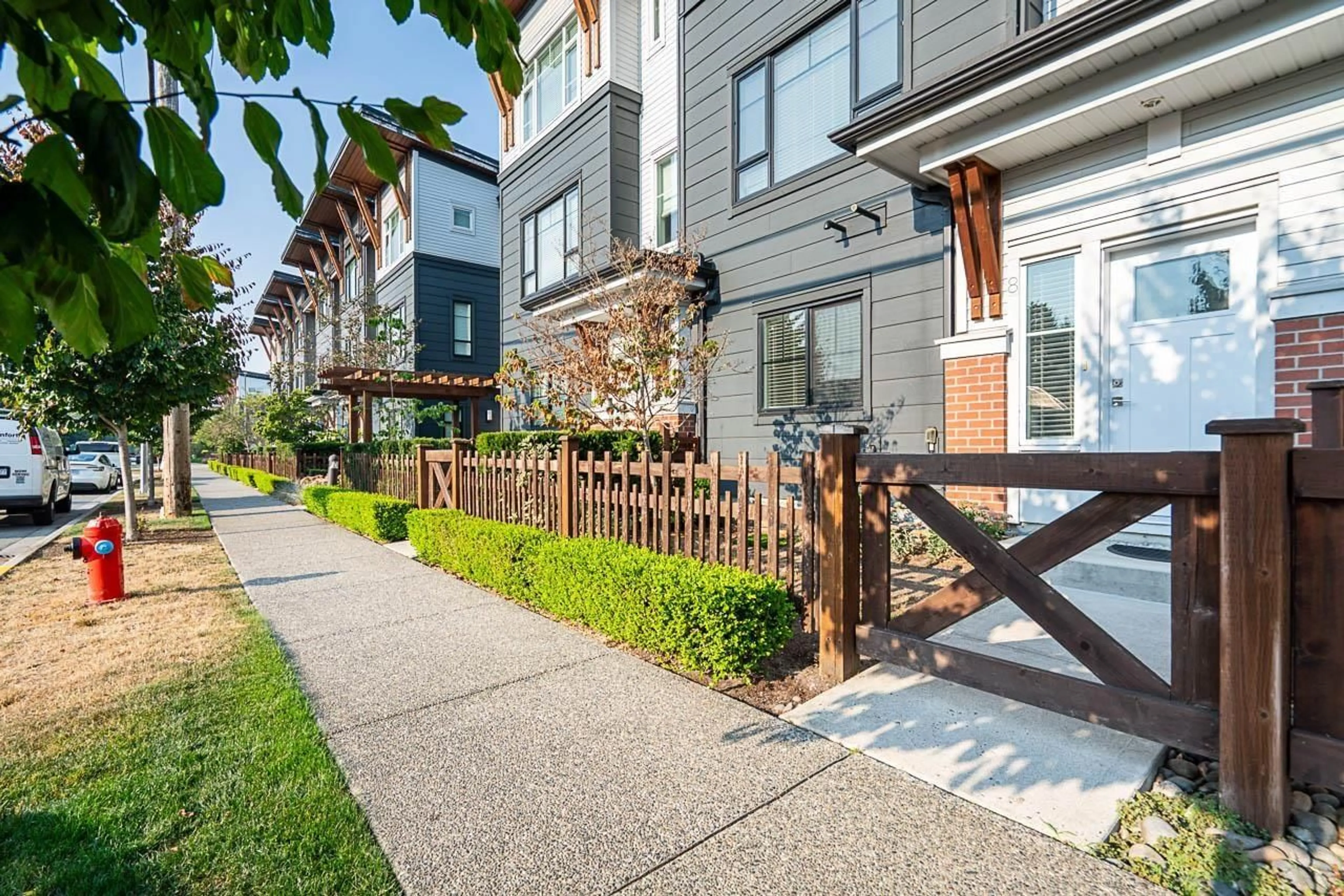 Unknown for 8 - 22128 48A AVENUE, Langley British Columbia V3A0L6