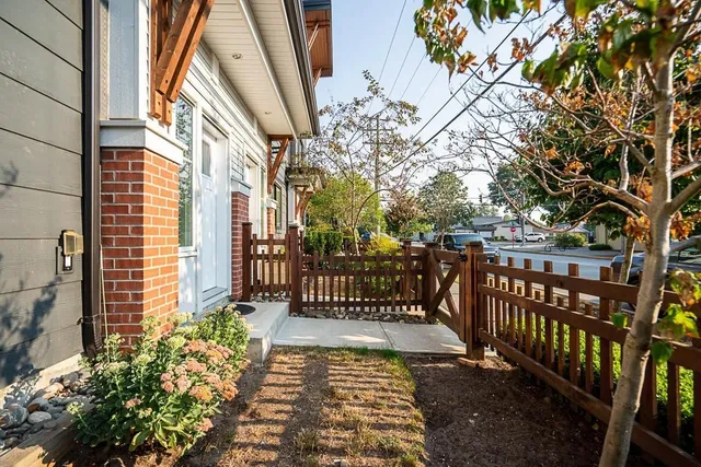 8 - 22128 48A AVENUE, Langley 3