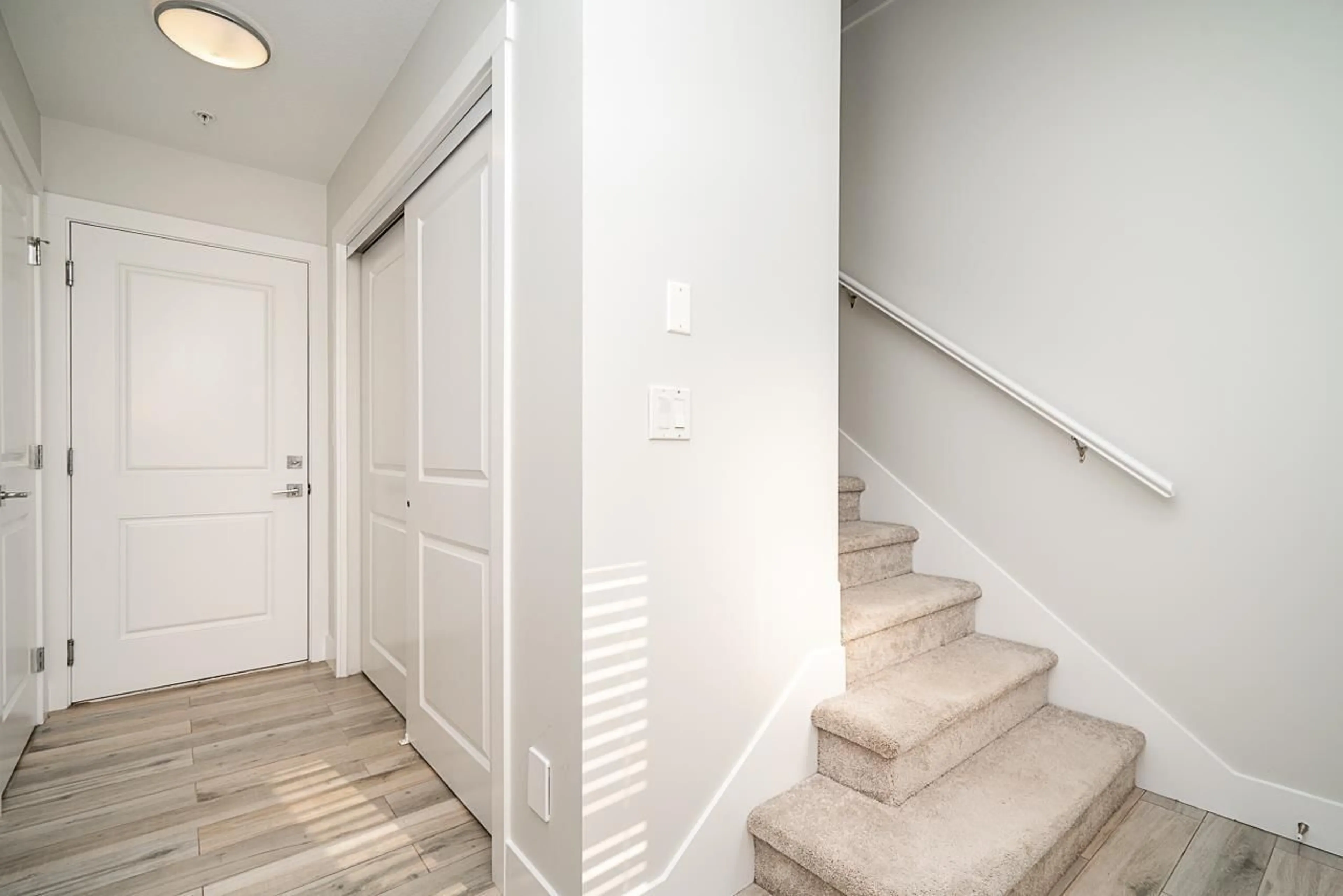 Indoor entryway for 8 - 22128 48A AVENUE, Langley British Columbia V3A0L6
