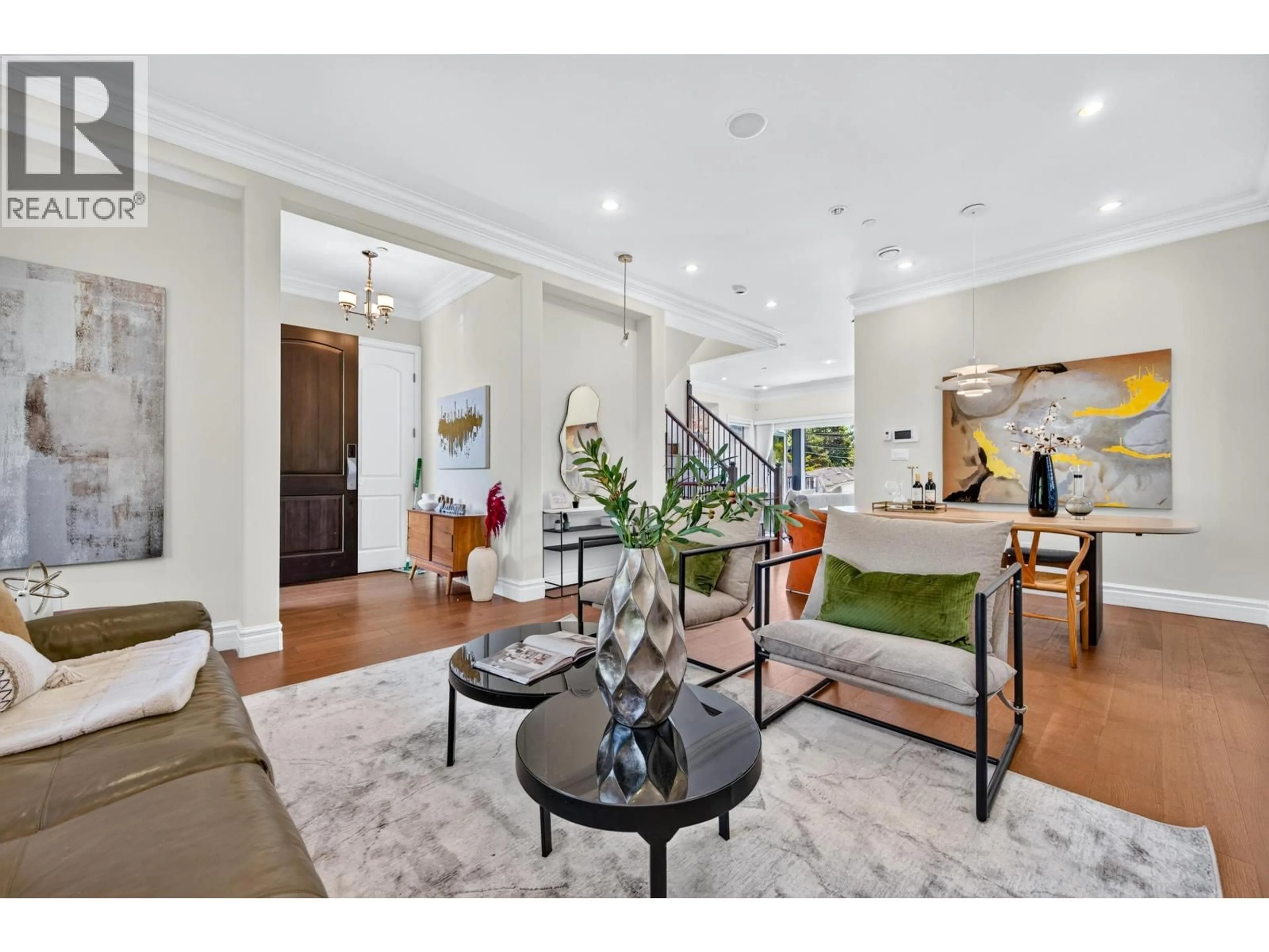 Unknown for 4042 20TH AVENUE, Vancouver British Columbia V6S1G5
