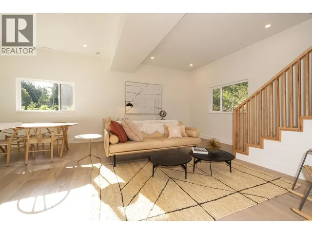1246 REED ROAD, Gibsons 3