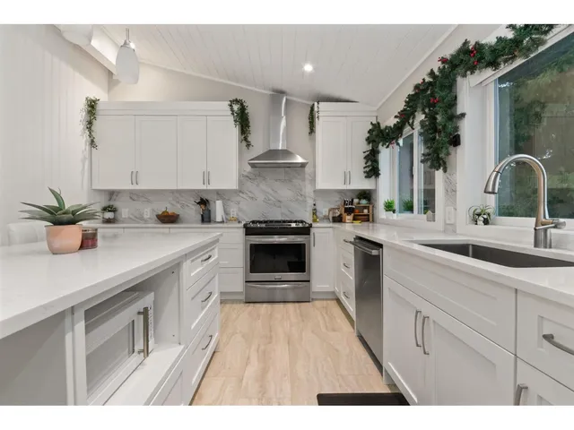 46022 CLARKE DRIVE, Chilliwack 4