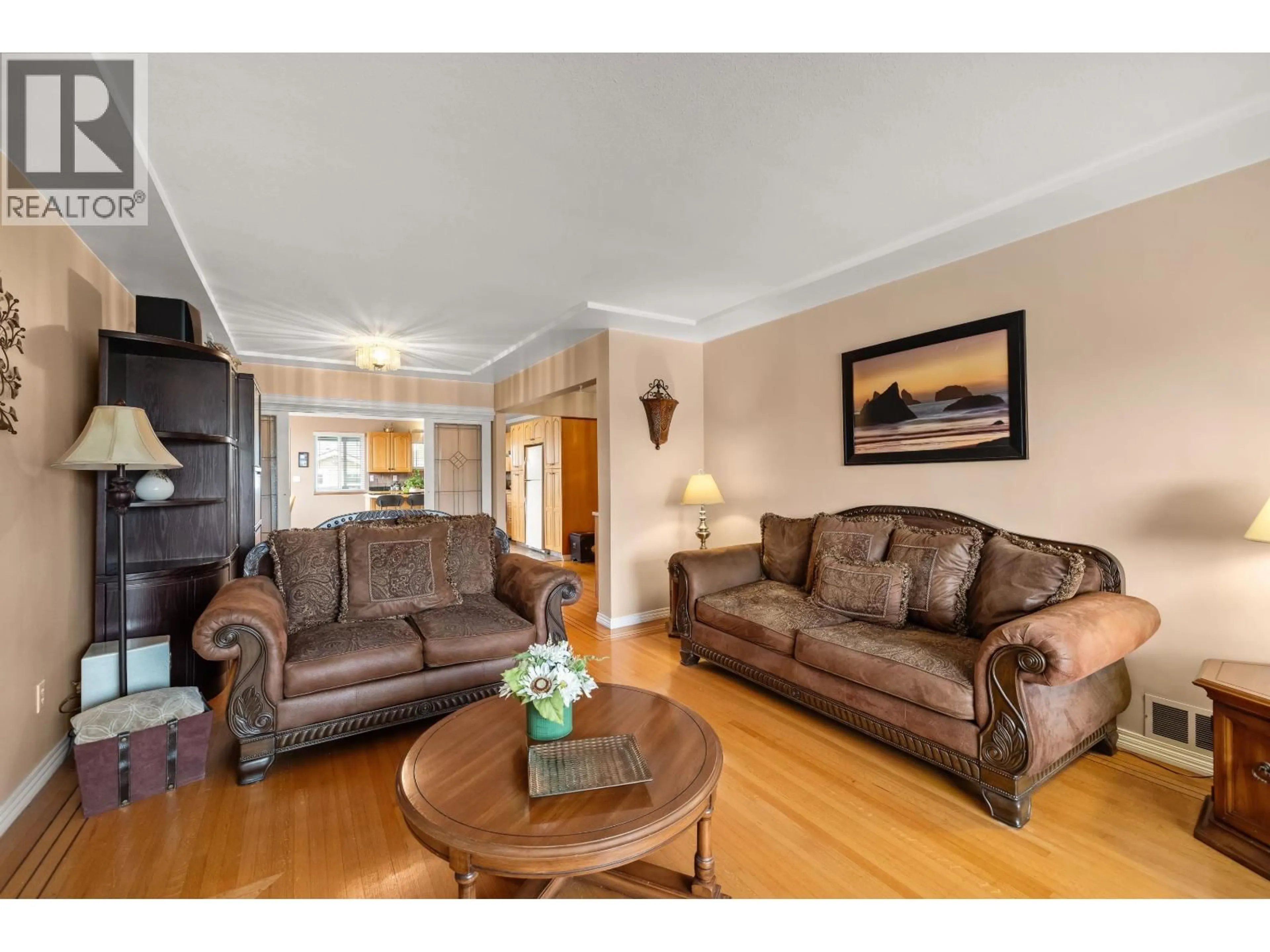 Living room with furniture, wood/laminate floor for 2515 45TH AVENUE, Vancouver British Columbia V5R3B9