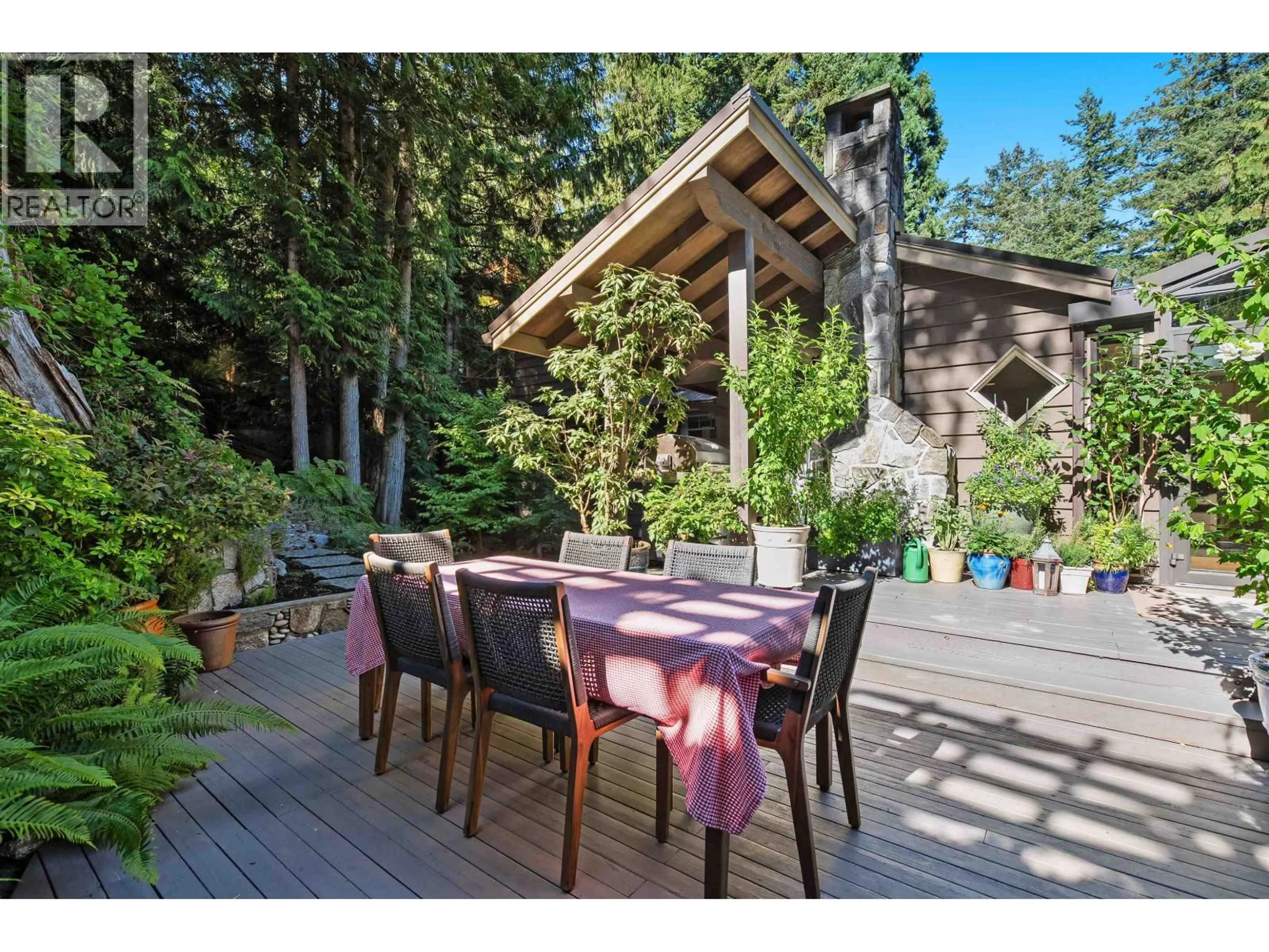Patio, street for 4613 CAULFEILD DRIVE, West Vancouver British Columbia V7W2T9