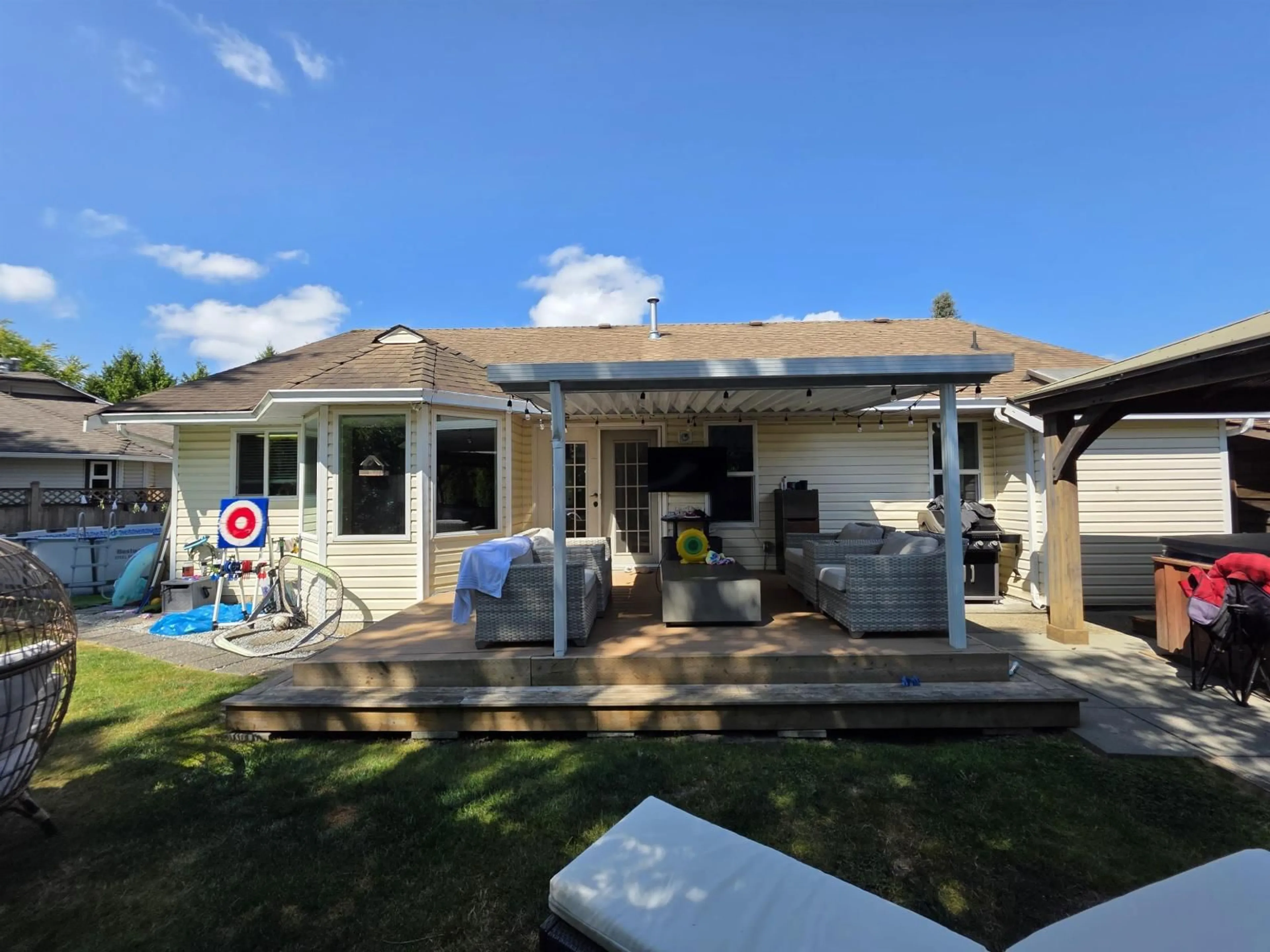 A pic from outside/outdoor area/front of a property/back of a property/a pic from drone, street for 6038 187 STREET, Surrey British Columbia V3S7P3