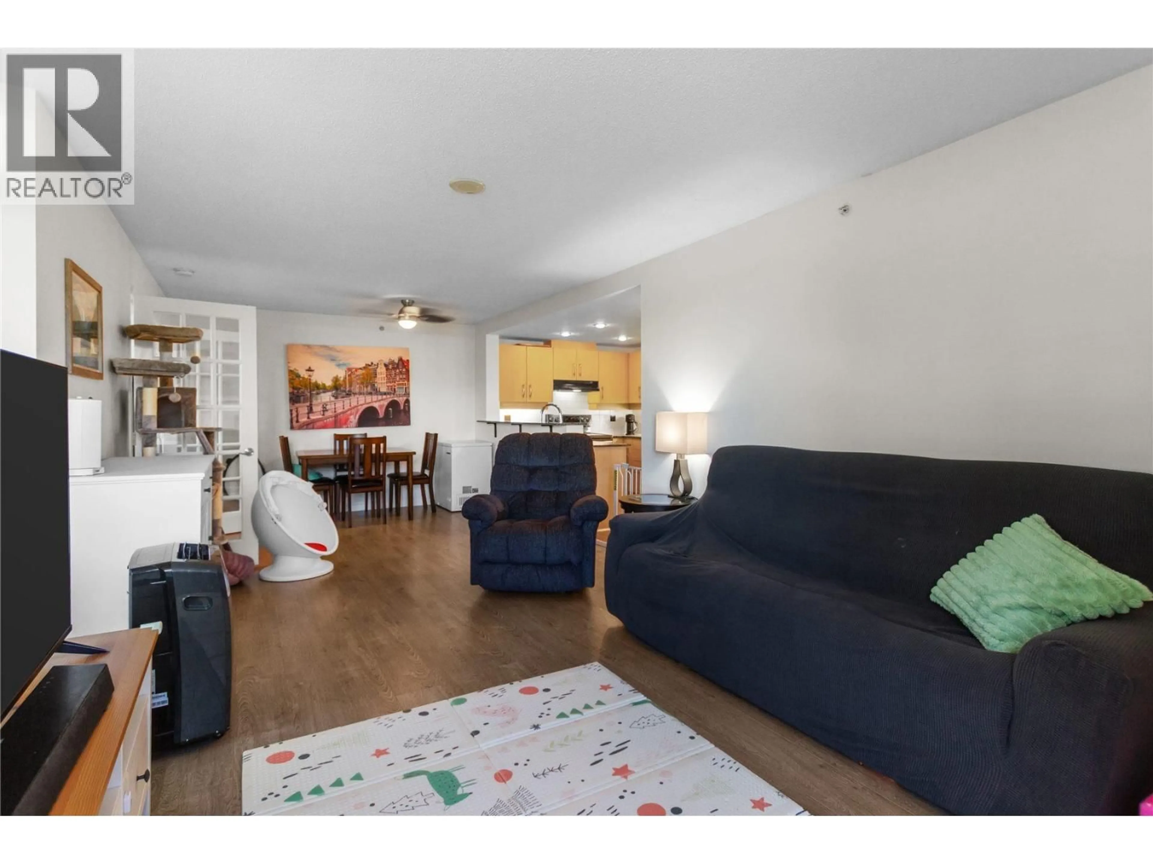 Living room with furniture, unknown for 307 - 9298 UNIVERSITY CRESCENT, Burnaby British Columbia V5A4X8