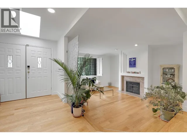 907 SPRICE AVENUE, Coquitlam 2