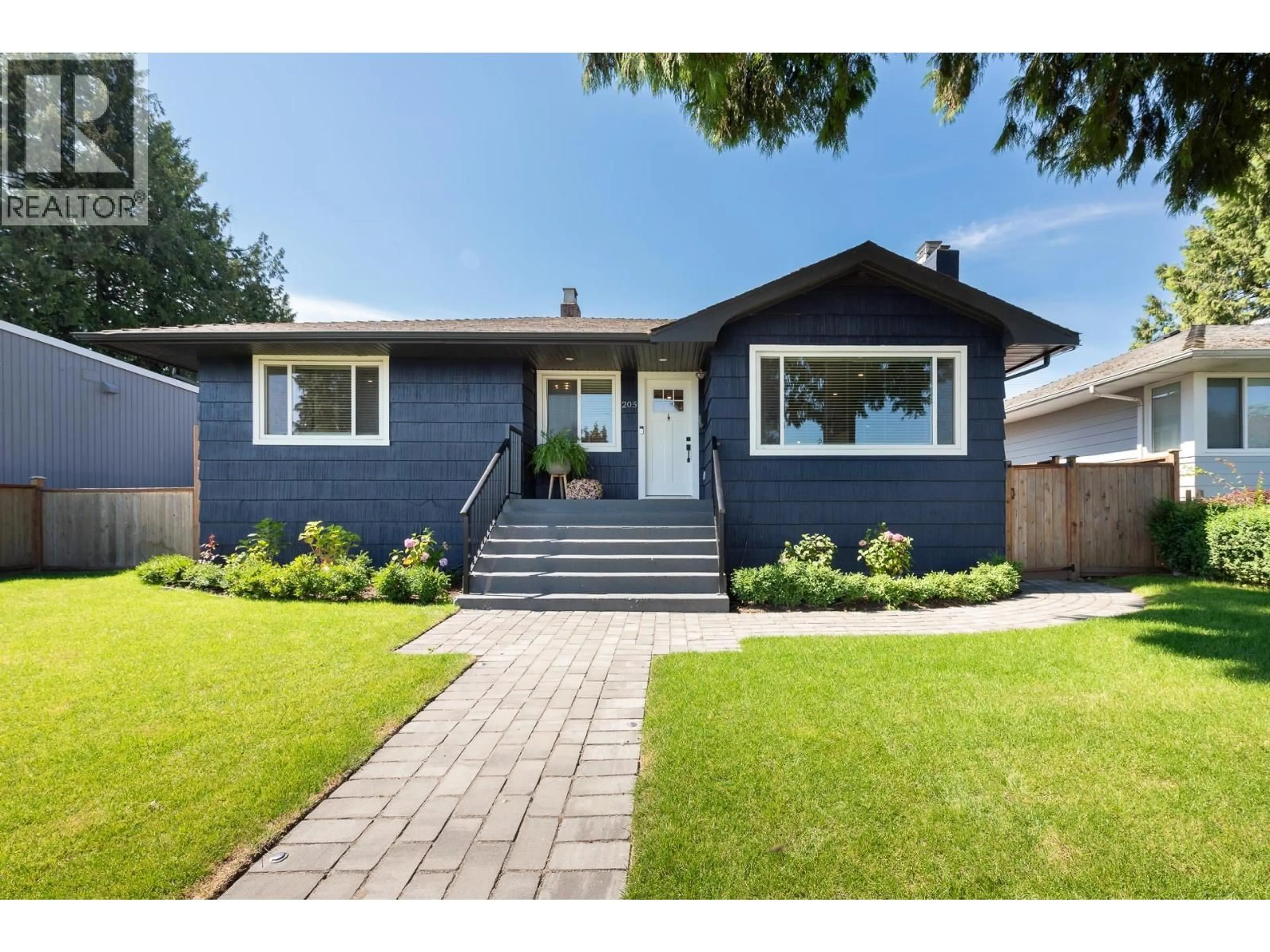 Home with brick exterior material, street for 205 DURHAM STREET, New Westminster British Columbia V3L4J2