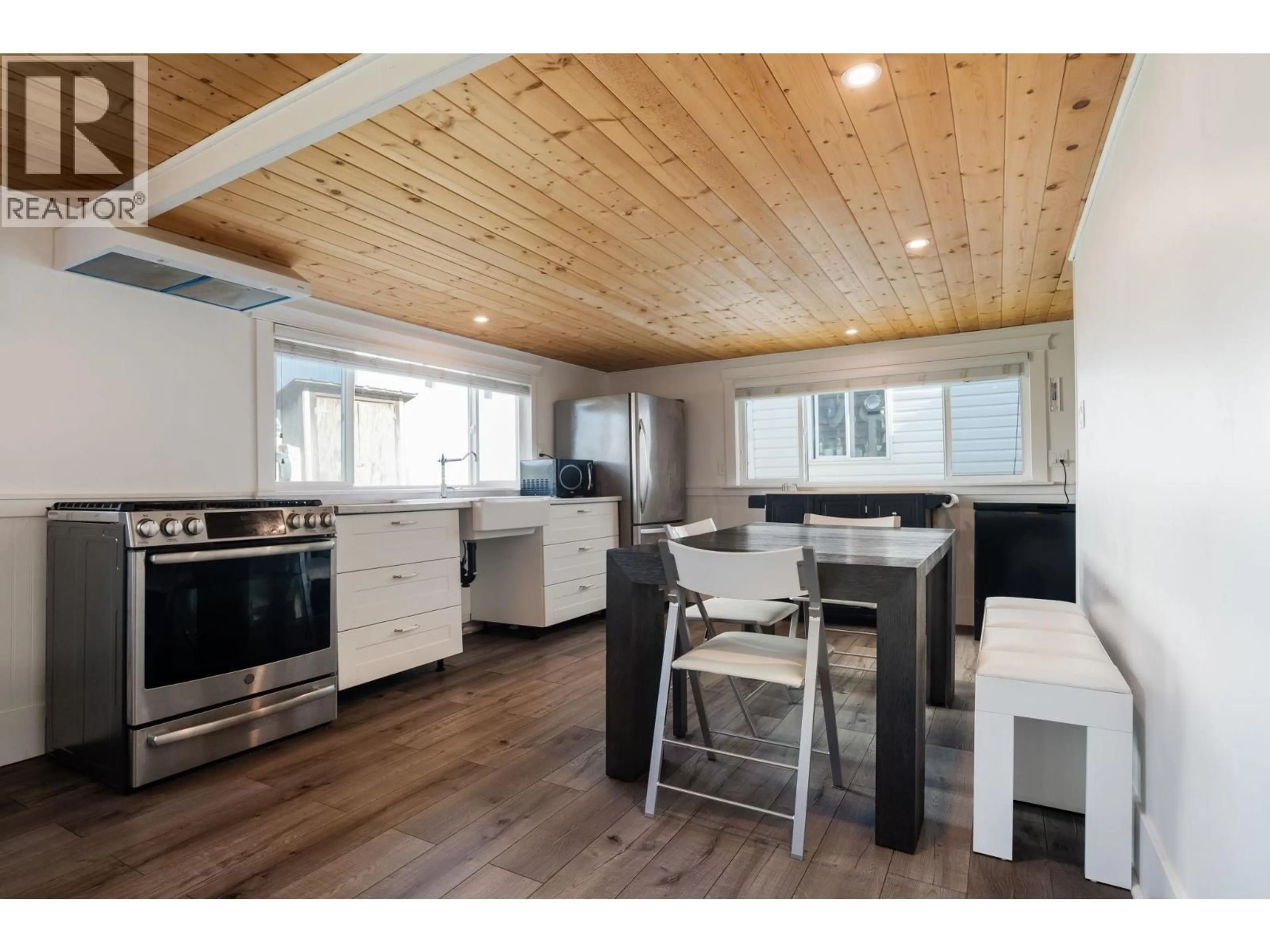Open concept kitchen, wood/laminate floor for 5 - 23080 DYKE ROAD, Richmond British Columbia V6V1E1