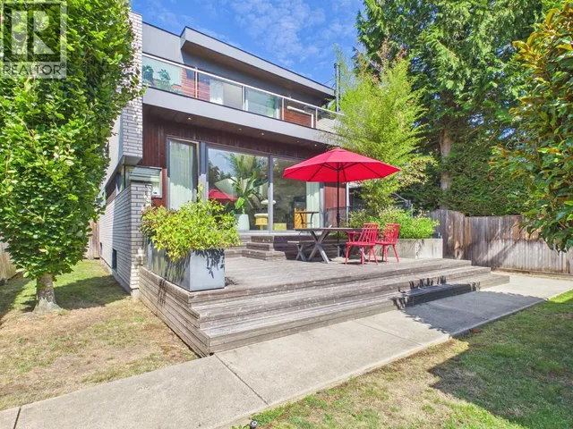 2996 11TH AVENUE, Vancouver 3