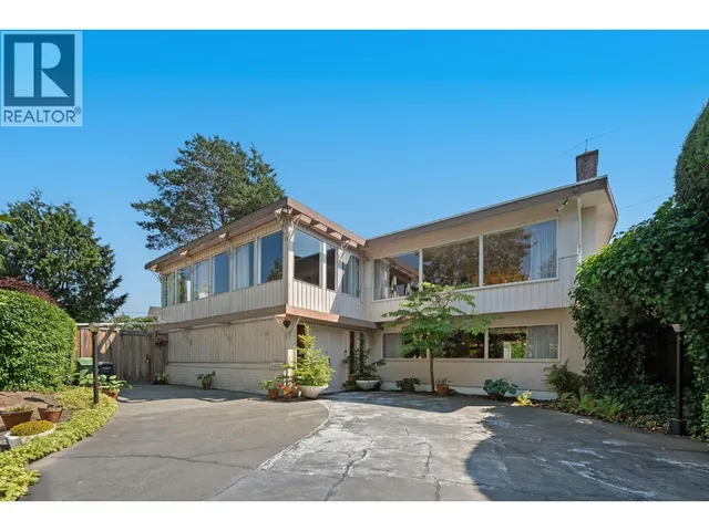 8660 FAIRFAX CRESCENT, Richmond 2