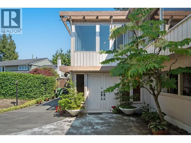 8660 FAIRFAX CRESCENT, Richmond 3