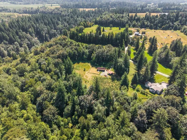1420 JANOVICK ROAD, Columbia Valley 5