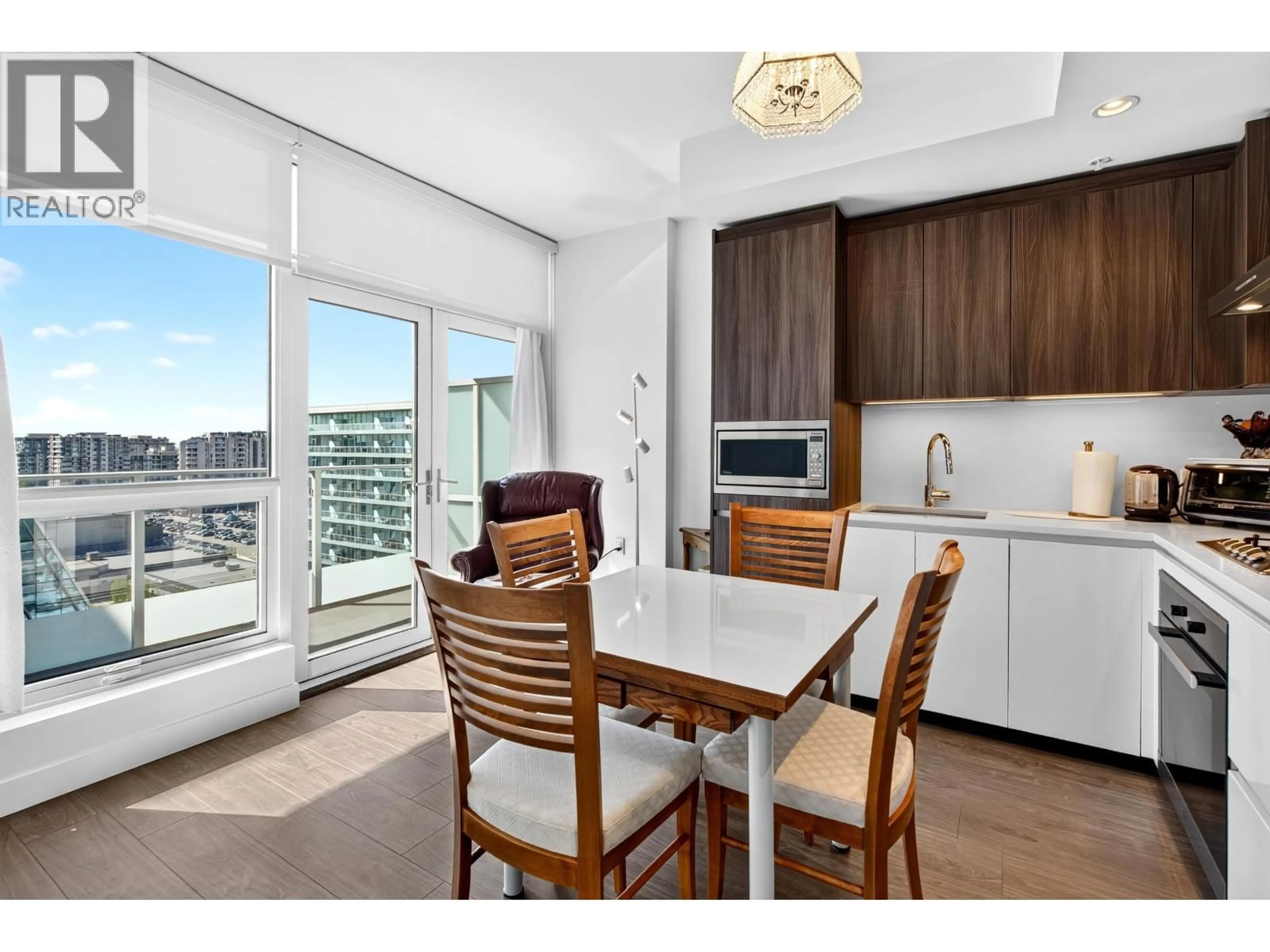 Standard kitchen, unknown for 1410 - 8133 COOK ROAD, Richmond British Columbia V6Y0L7