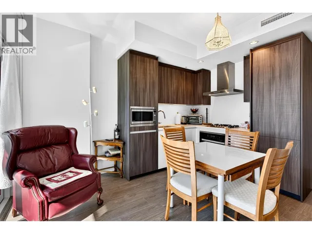 1410 - 8133 COOK ROAD, Richmond 4