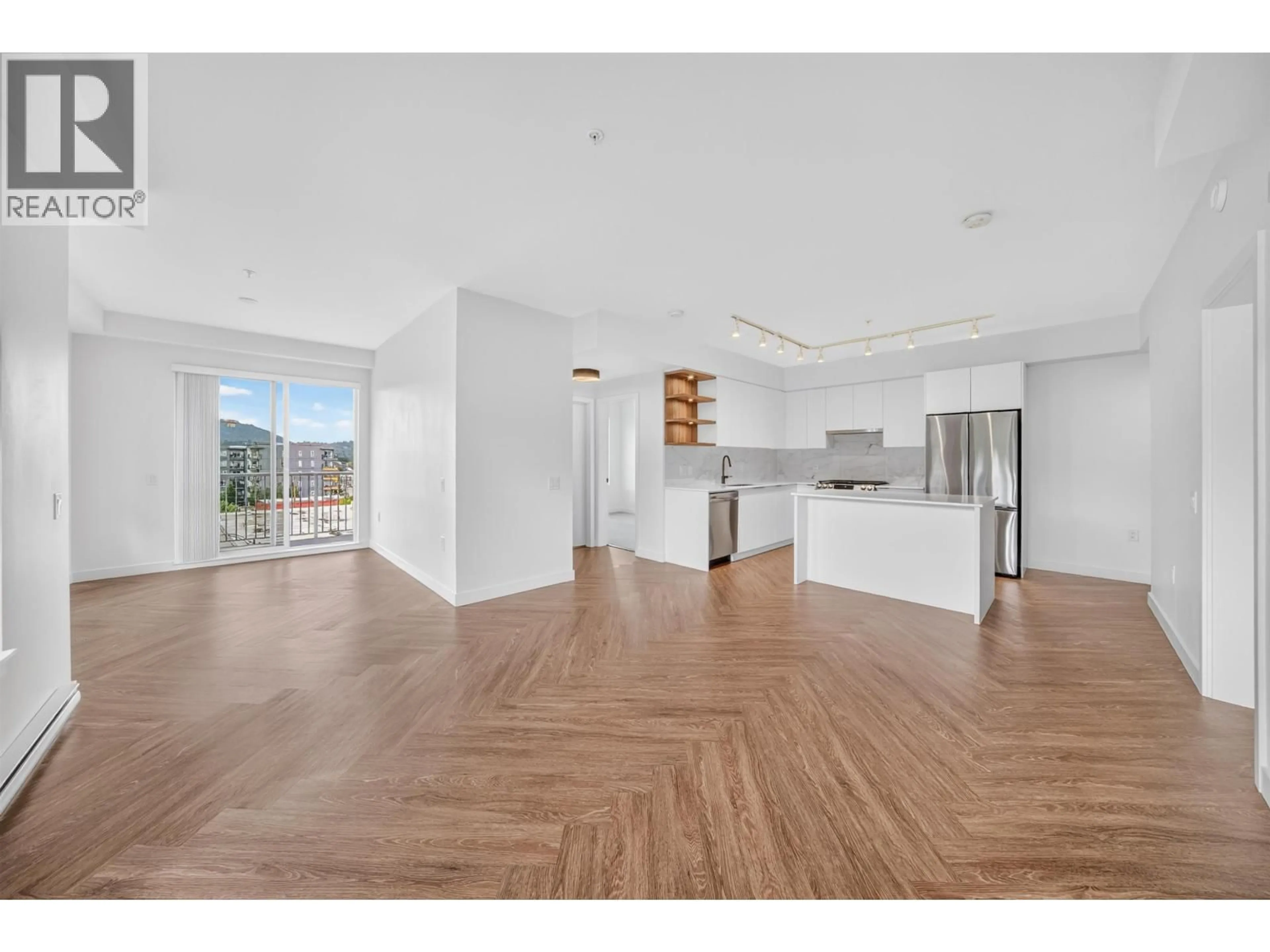 Open concept kitchen, unknown for 506 - 3229 ST JOHNS STREET, Port Moody British Columbia V3H0M4