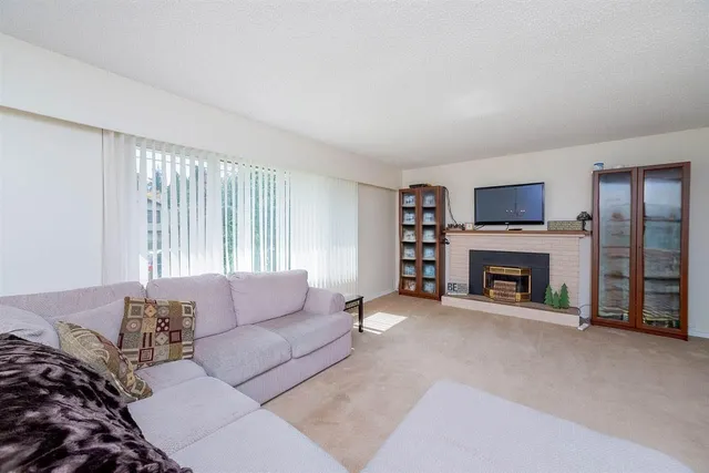 11781 71A AVENUE, Delta 2