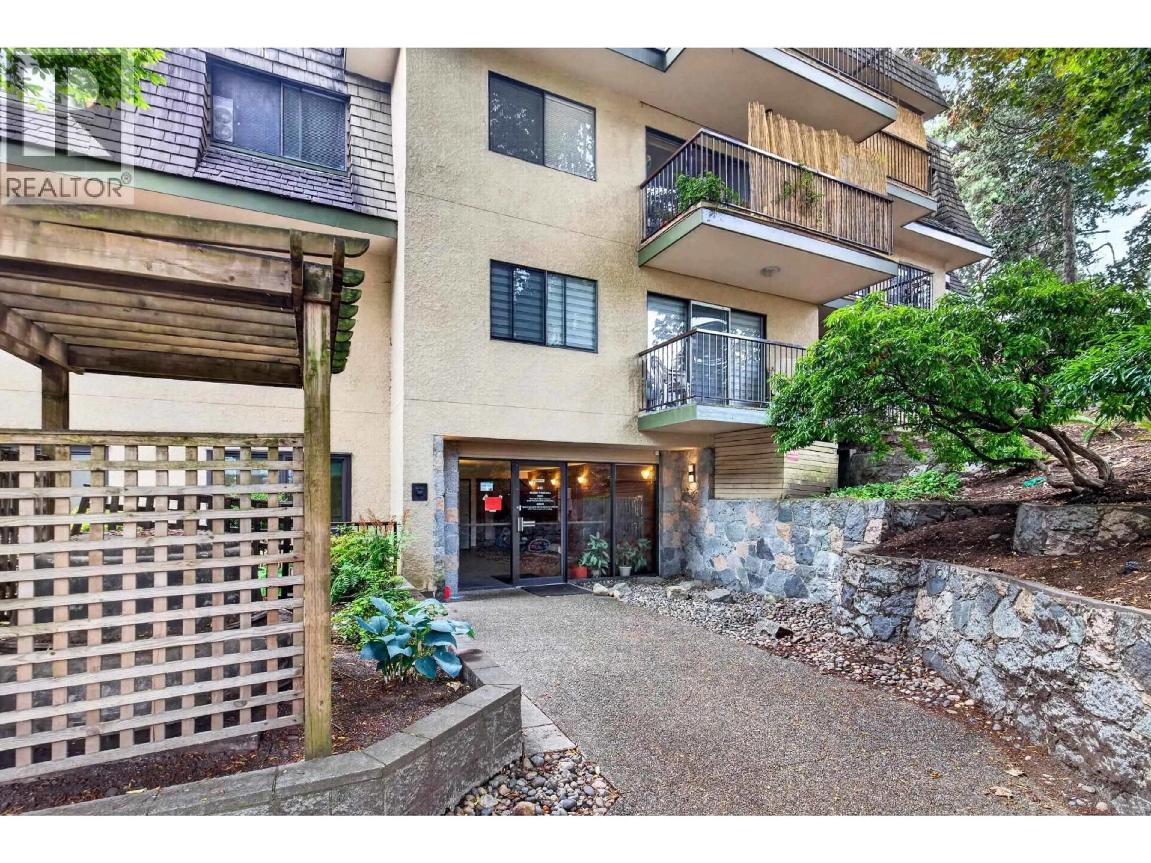 Unknown for 305 - 466 EIGHTH AVENUE, New Westminster British Columbia V3L4L2
