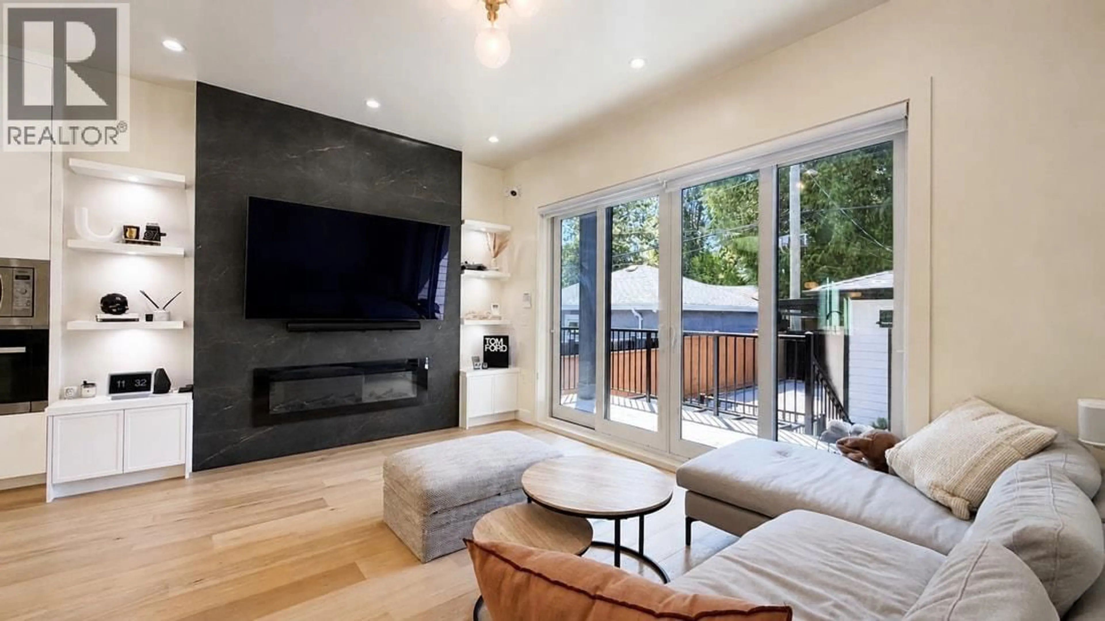 Living room with furniture, unknown for 3214 KING EDWARD AVENUE, Vancouver British Columbia V6L1V7