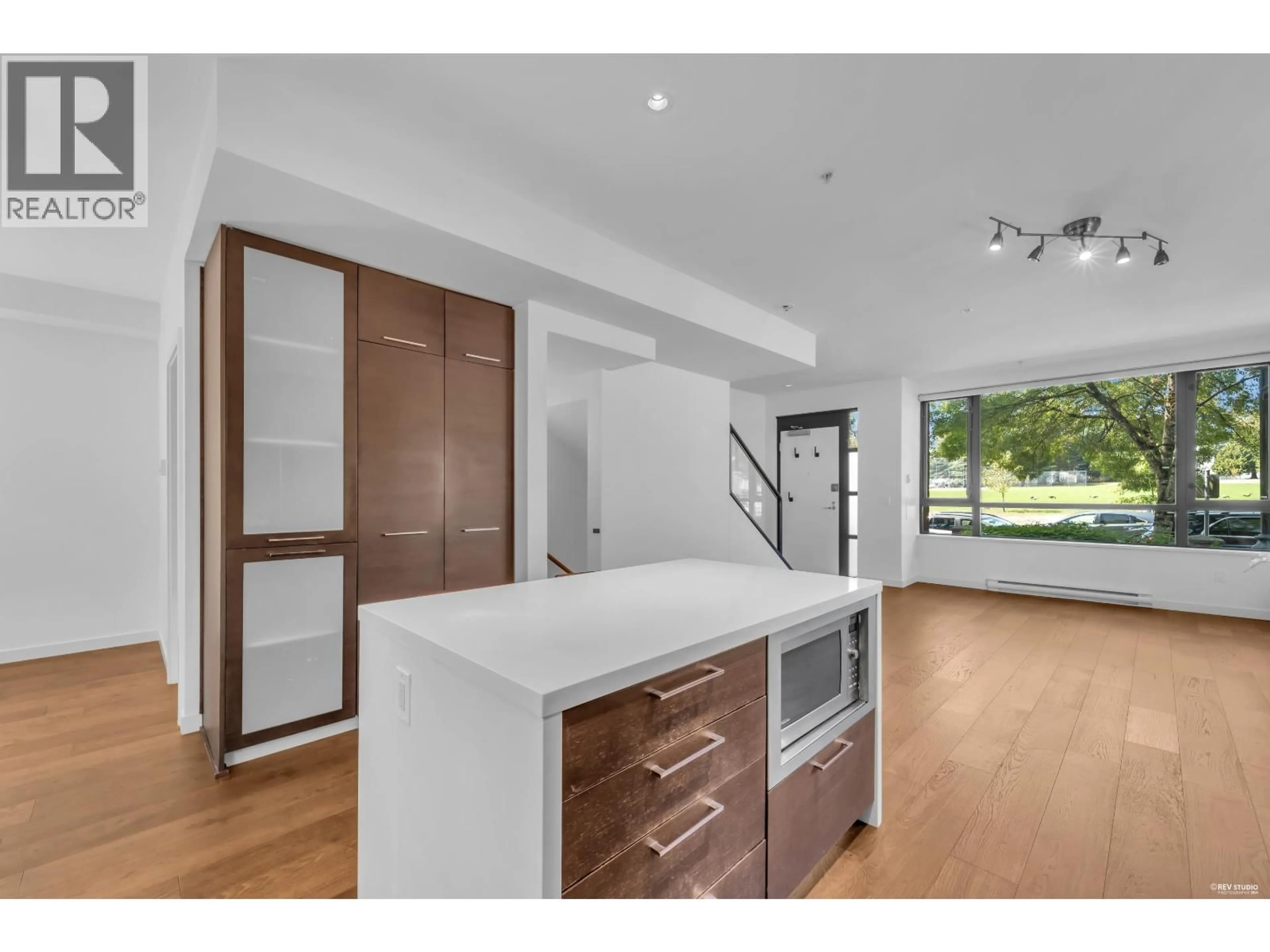 Open concept kitchen, wood/laminate floor for 6346 ASH STREET, Vancouver British Columbia V5Z3G9