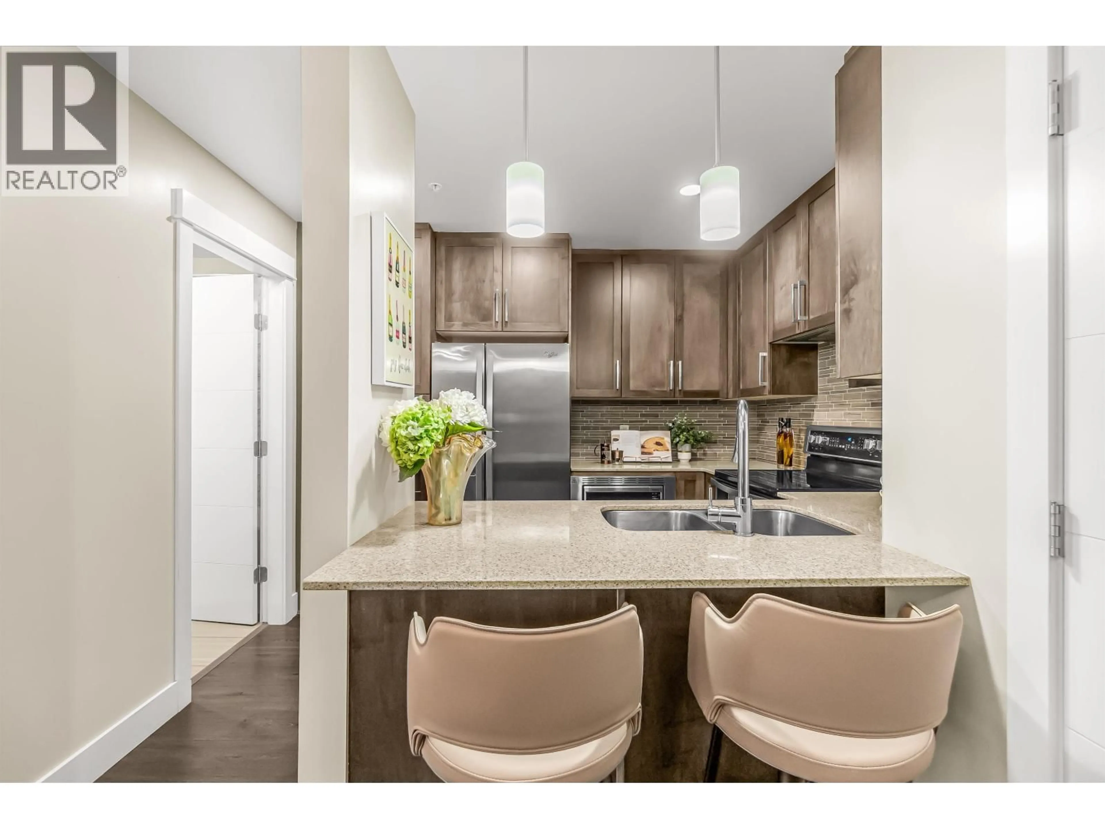 Open concept kitchen, unknown for 509 - 2465 WILSON AVENUE, Port Coquitlam British Columbia V3C0E6