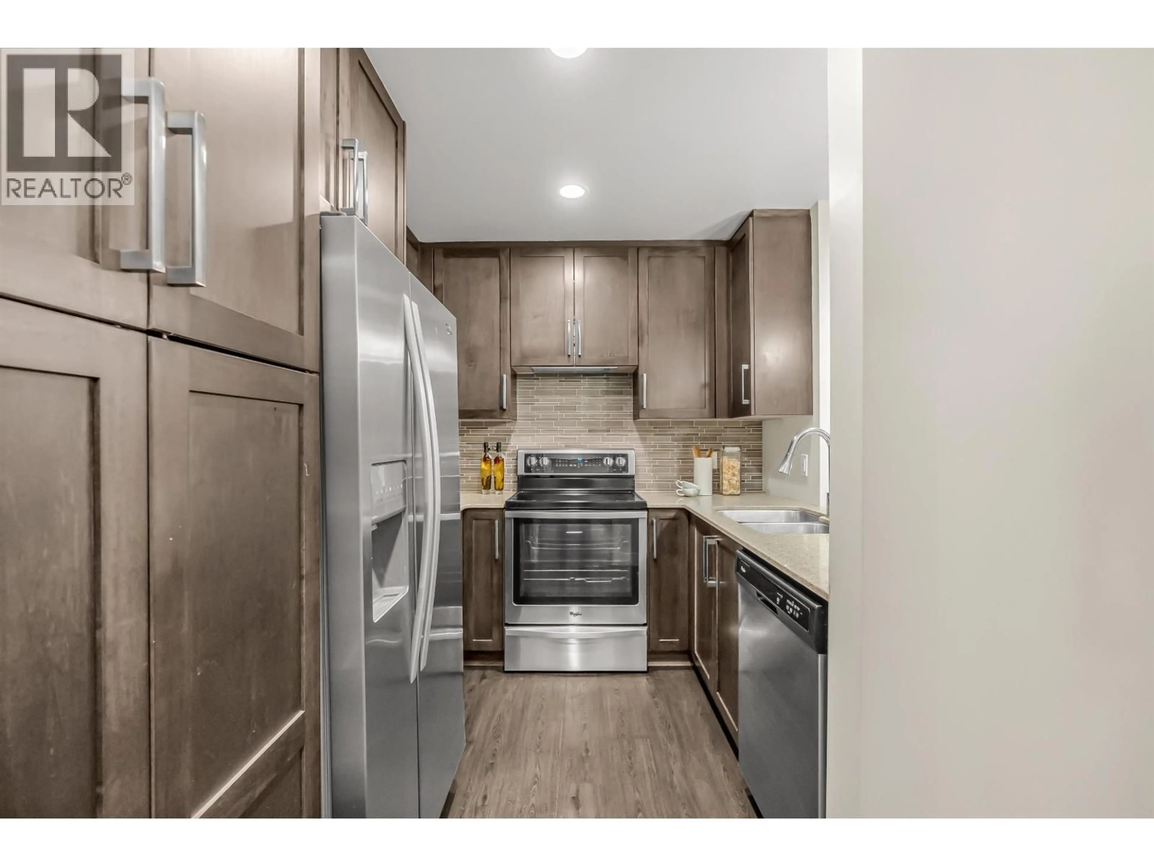 Standard kitchen, unknown for 509 - 2465 WILSON AVENUE, Port Coquitlam British Columbia V3C0E6