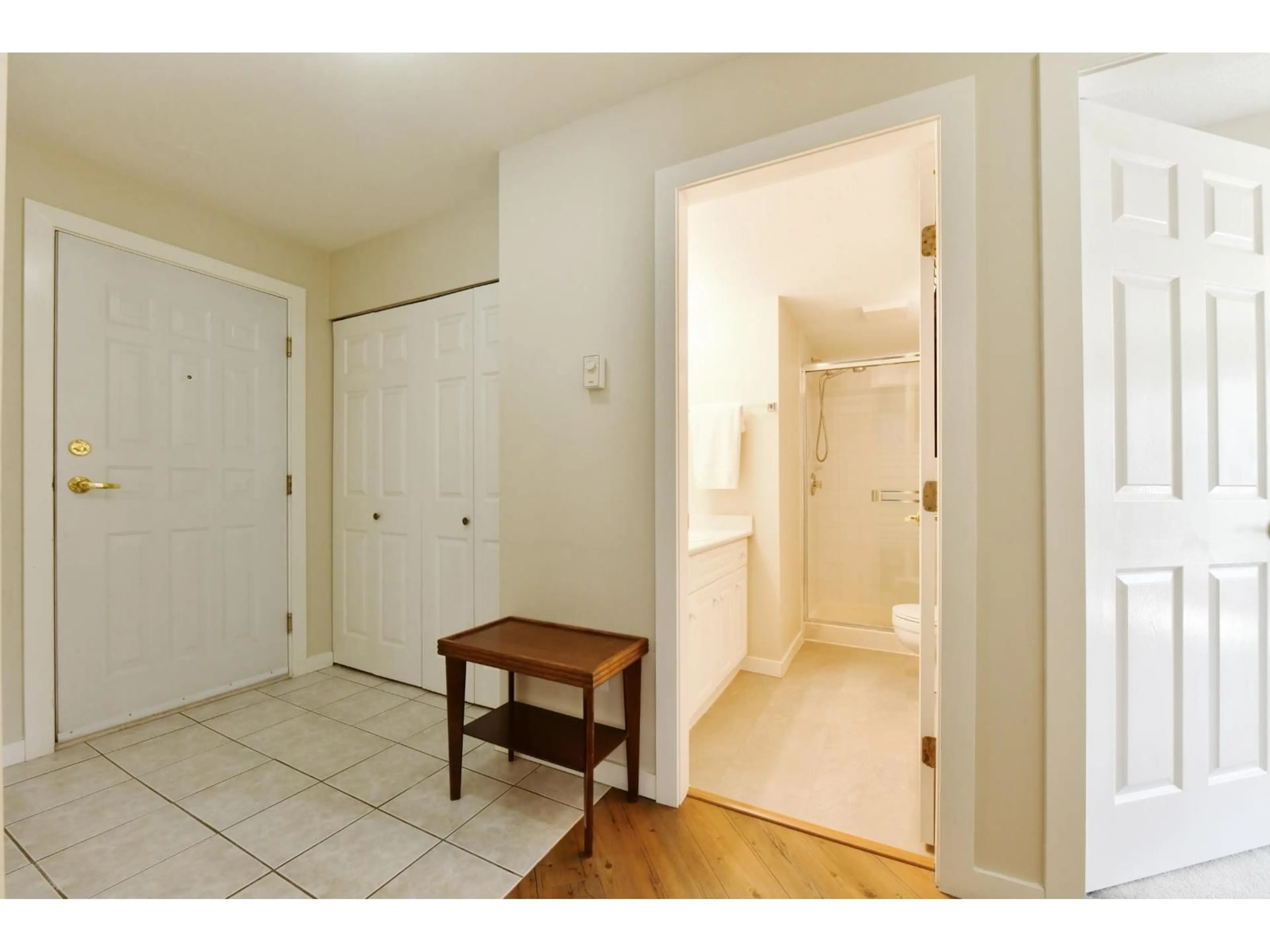 Unknown for 303 - 3174 GLADWIN ROAD, Abbotsford British Columbia V2T5T5