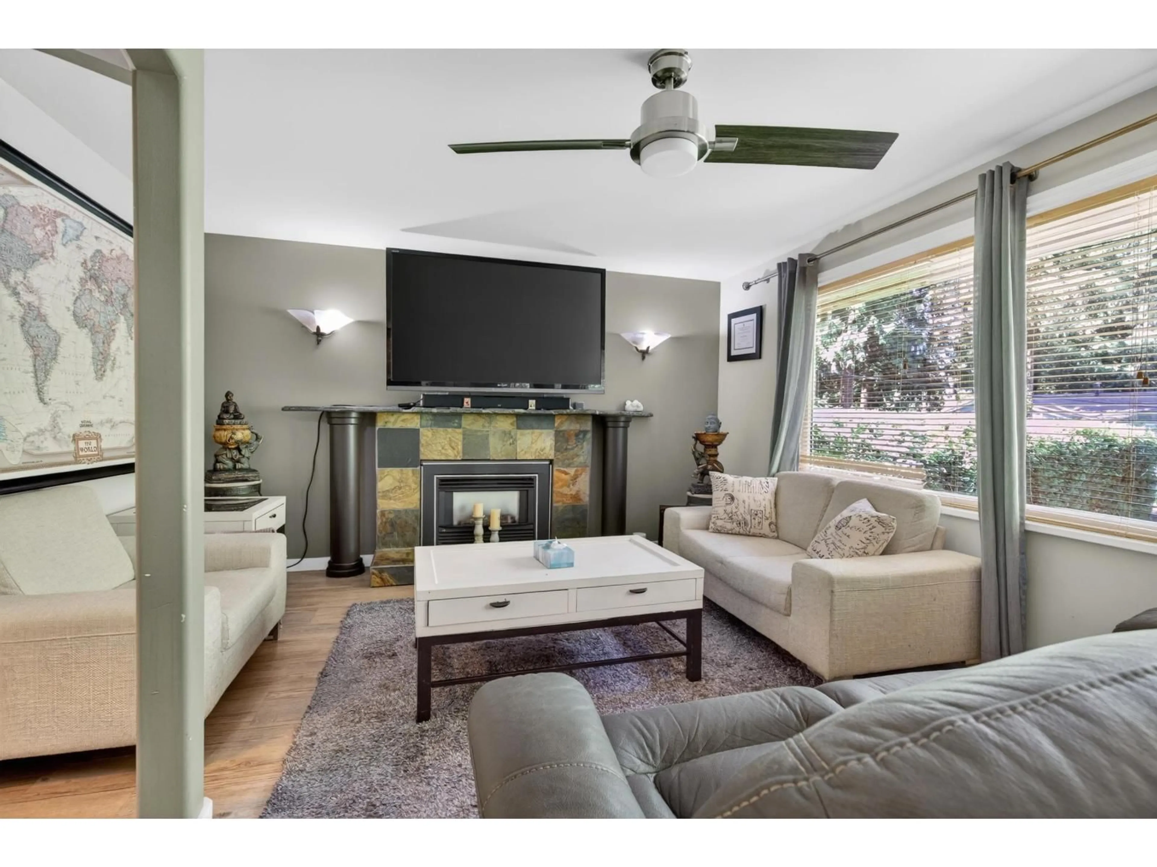 Living room with furniture, unknown for 9140 NORUM ROAD, Delta British Columbia V4C3J1