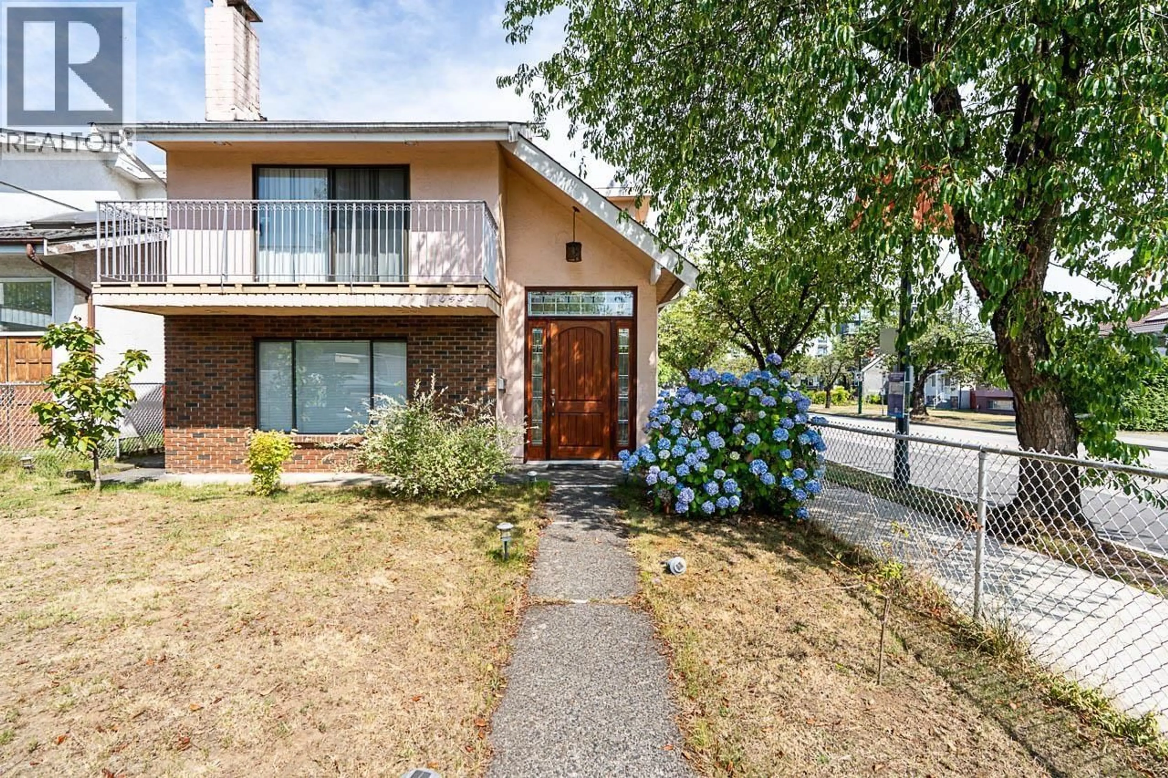 Home with brick exterior material, street for 6496 QUEBEC STREET, Vancouver British Columbia V5W2R1