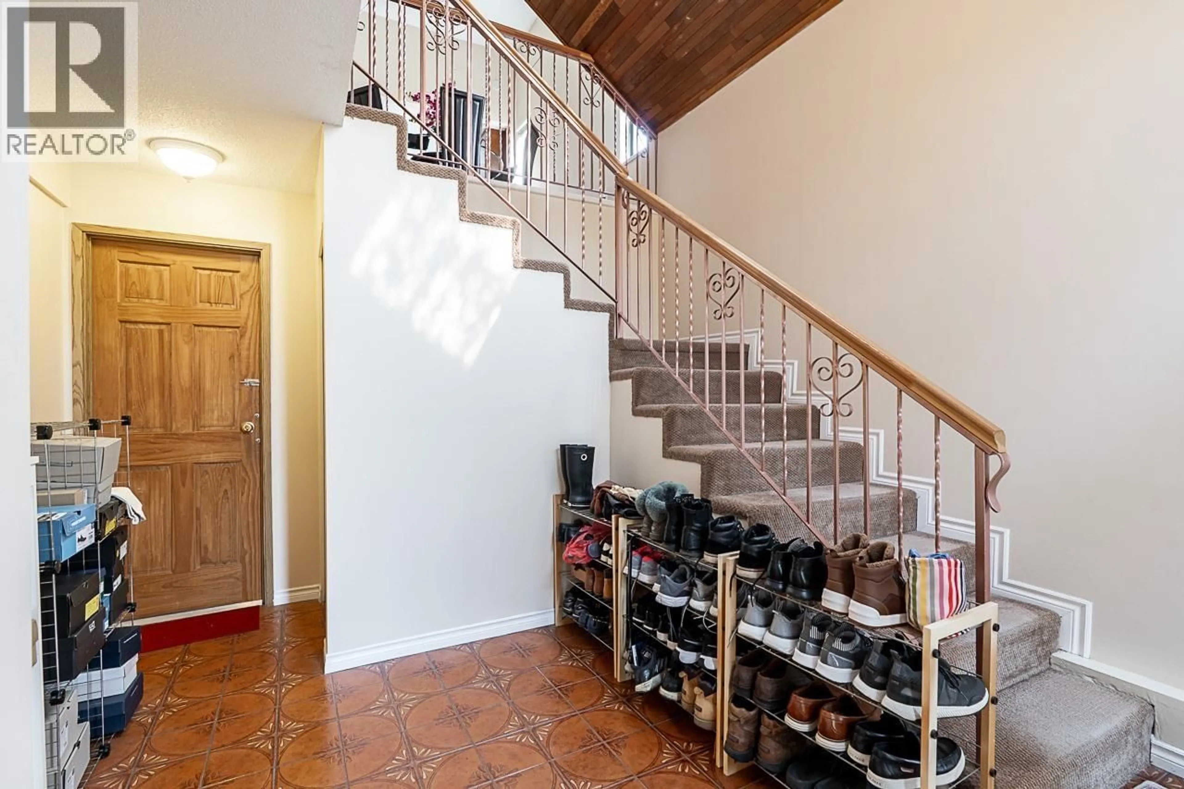 Unknown for 6496 QUEBEC STREET, Vancouver British Columbia V5W2R1
