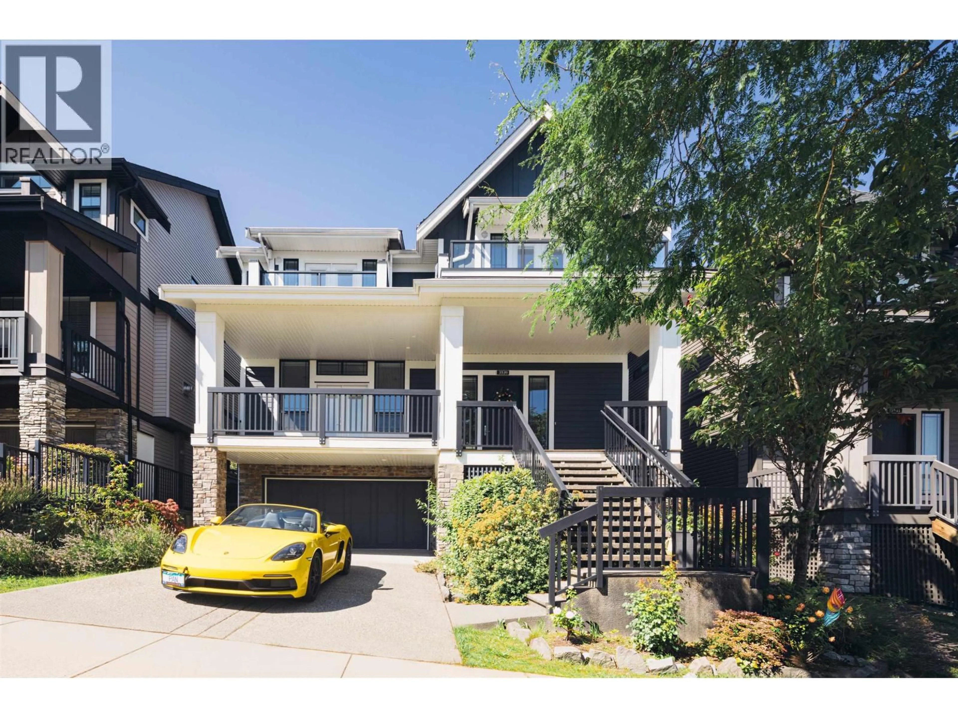 Home with vinyl exterior material, street for 3539 TRESTLE COURT, Coquitlam British Columbia V3E0L5