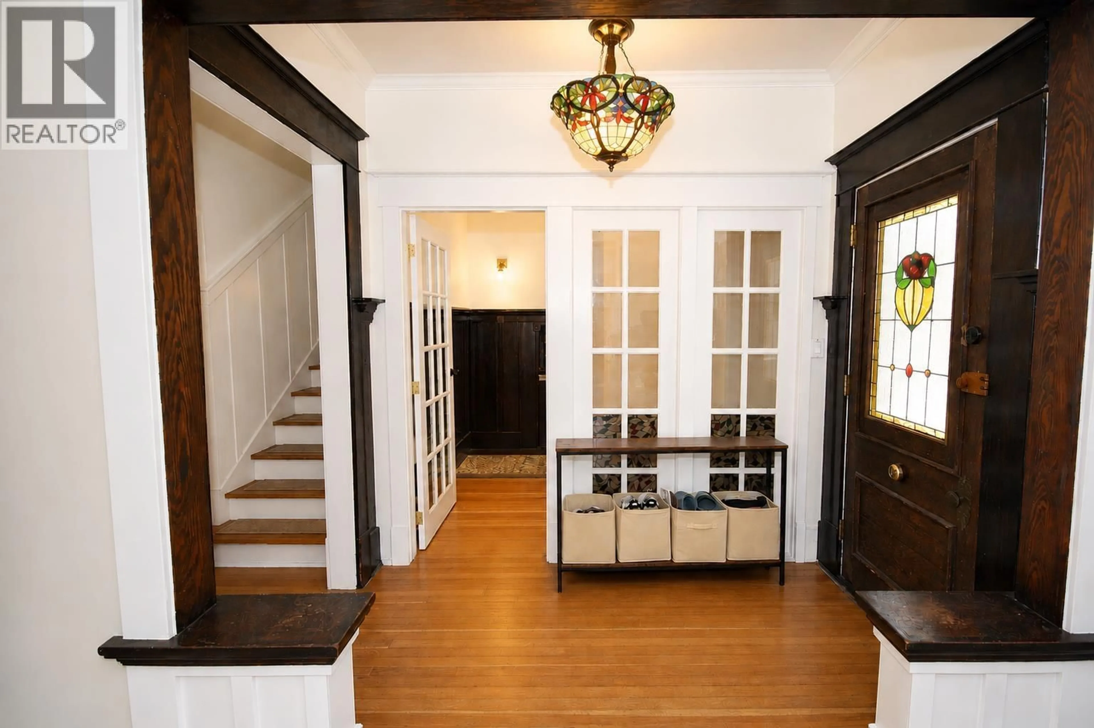 Indoor foyer for 4671 ARTHUR DRIVE, Delta British Columbia V4K2X4
