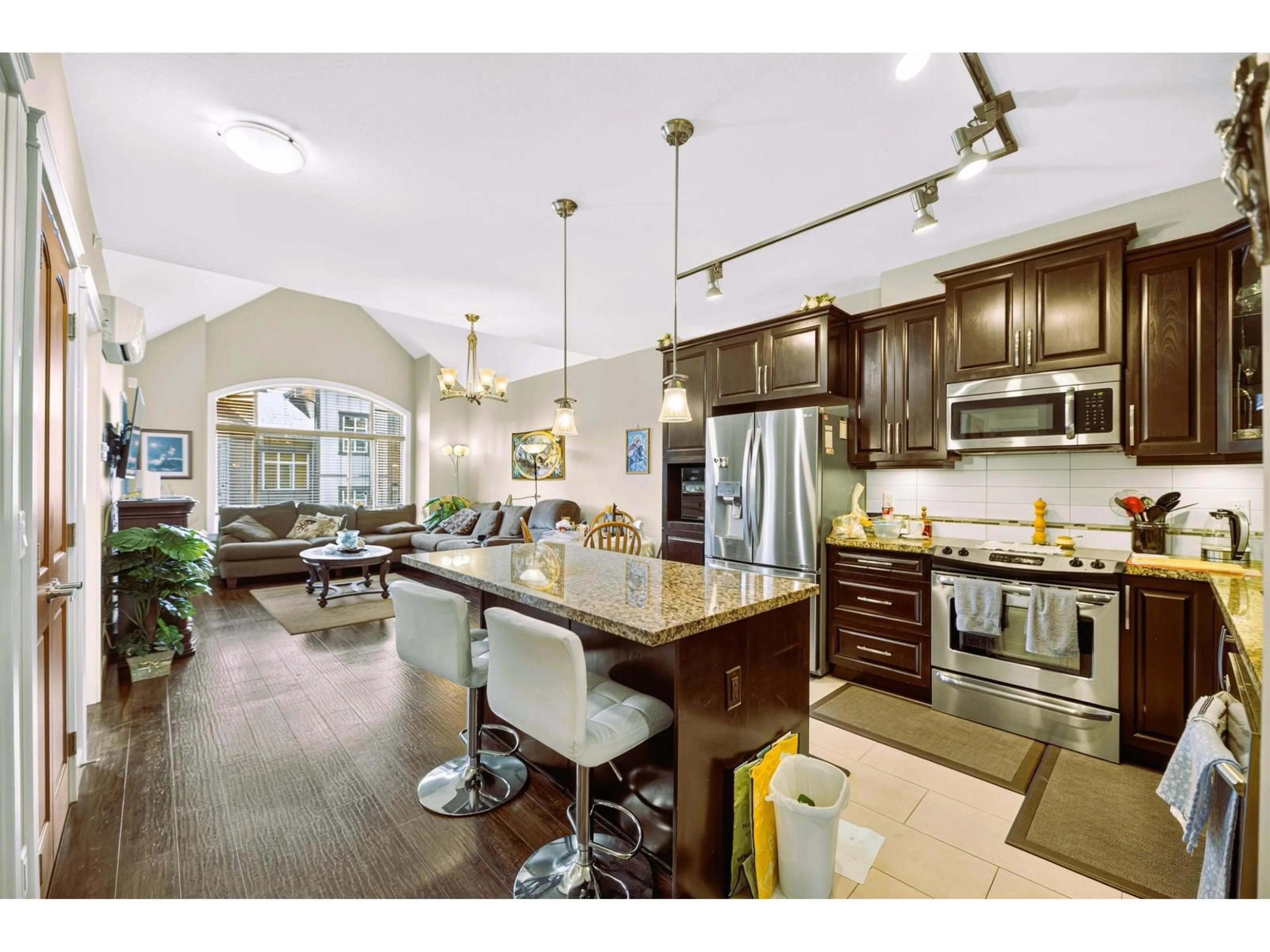 Open concept kitchen, unknown for 590 - 8288 207A STREET, Langley British Columbia V2Y0L2
