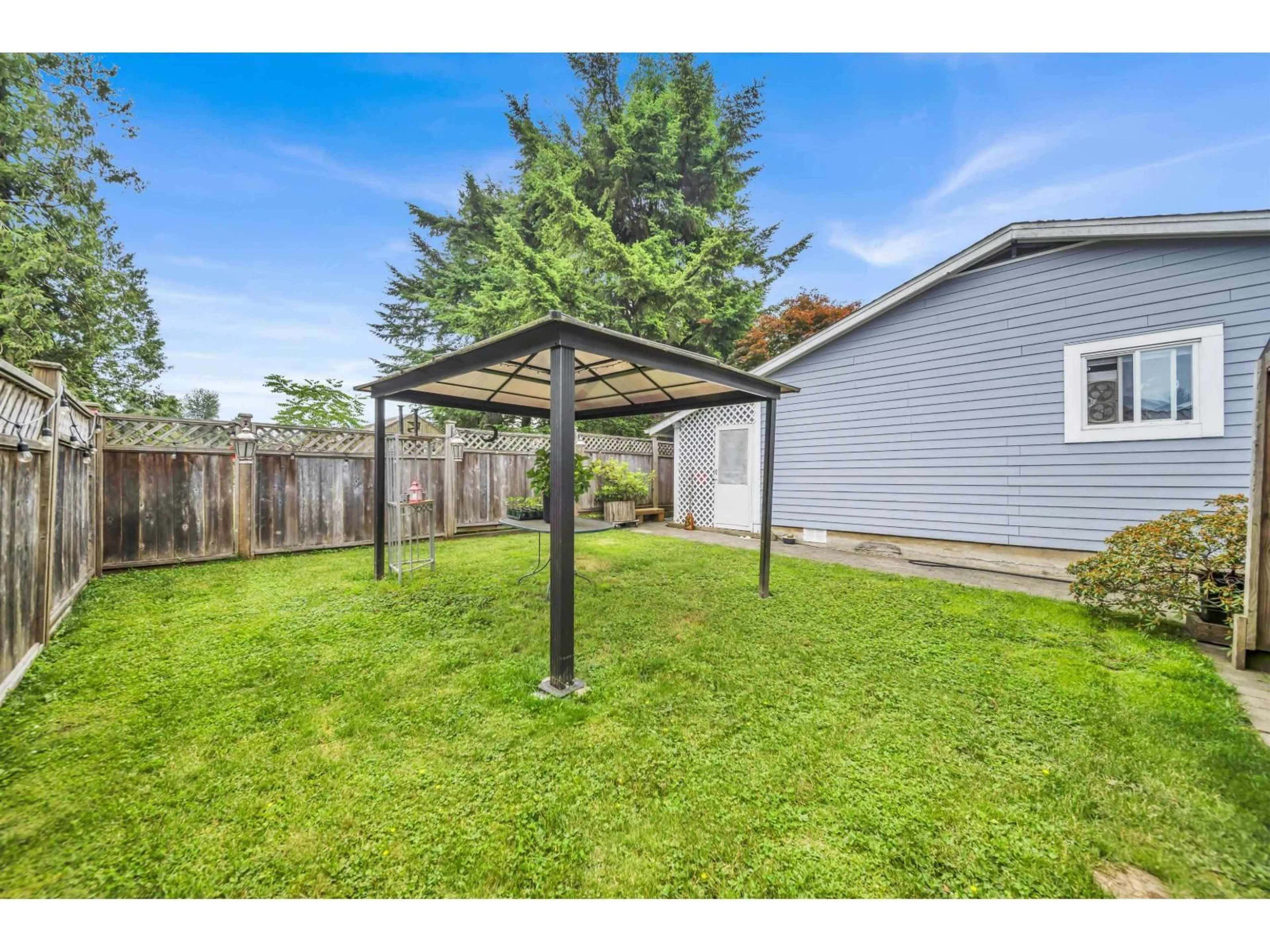 Patio, unknown for 4174 BRADNER ROAD, Abbotsford British Columbia V4X1S8