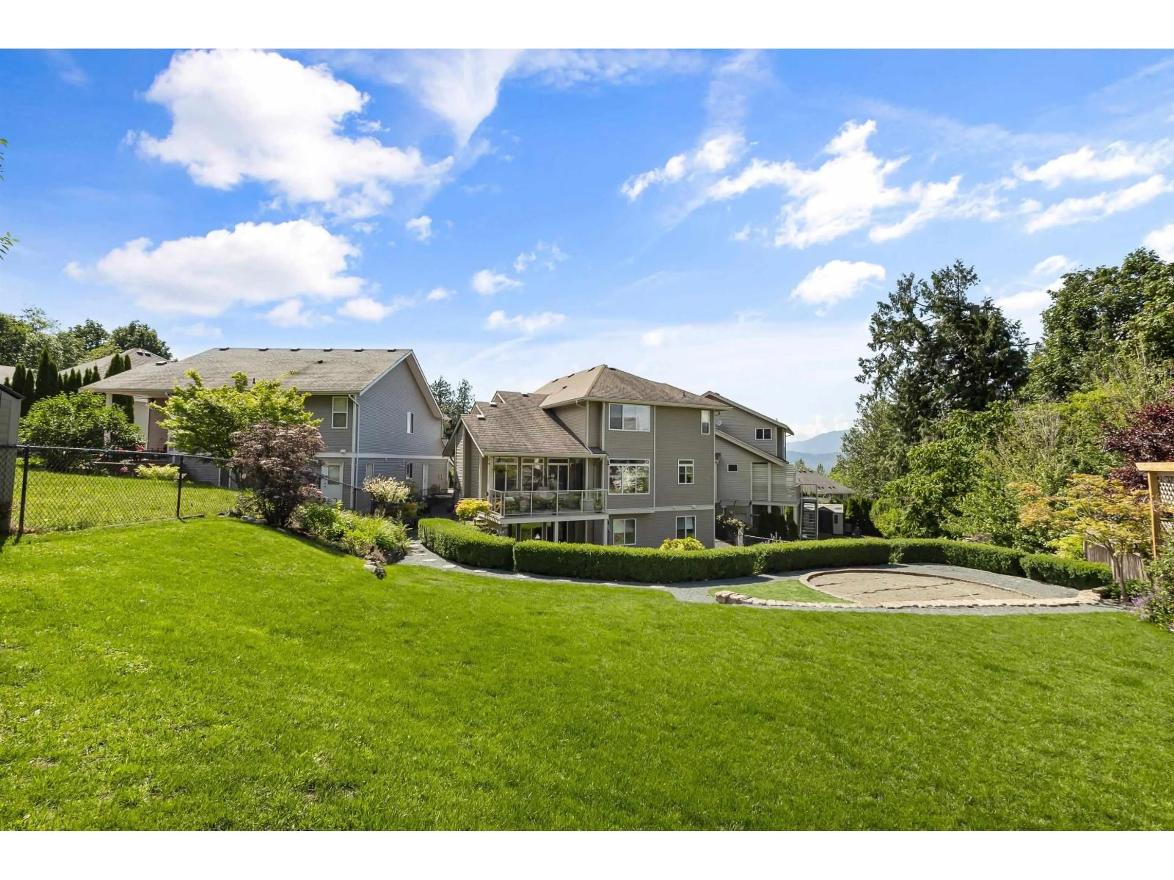 A pic from outside/outdoor area/front of a property/back of a property/a pic from drone, mountain view for 5602 THOM CREEK DRIVE, Chilliwack British Columbia V2R5Z6